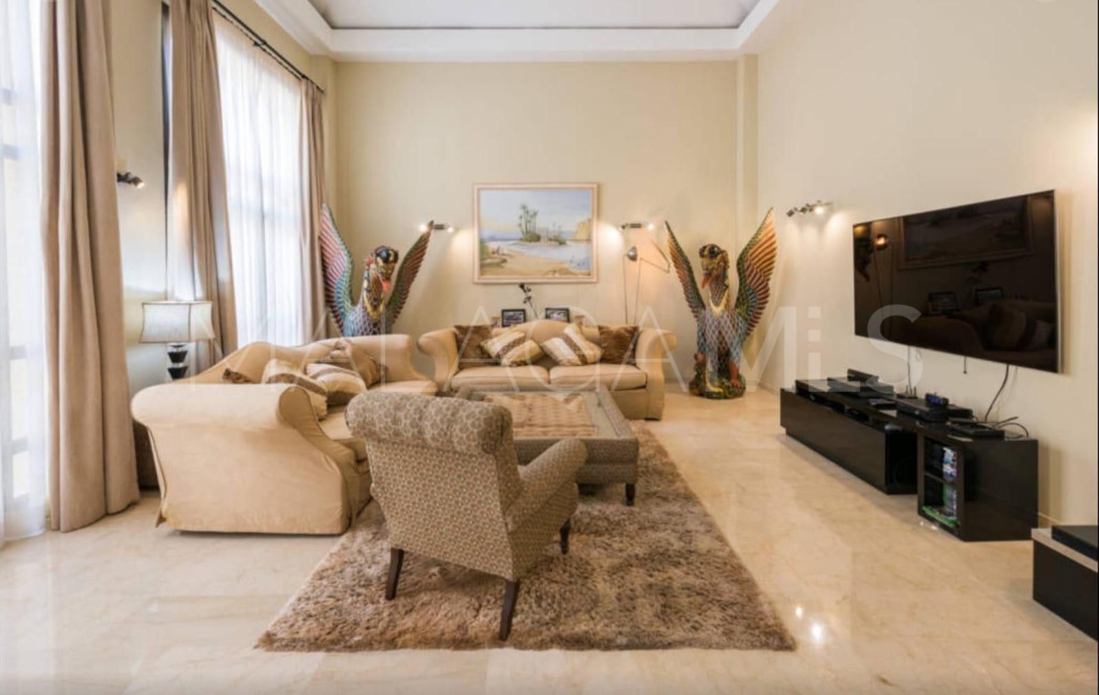 Bungalow for sale in Bahia de Banus with 3 bedrooms