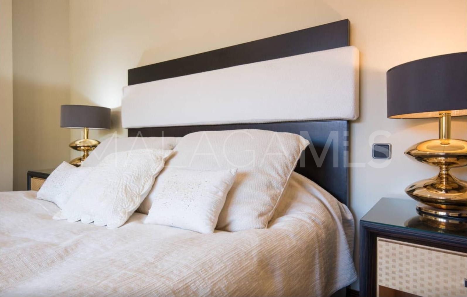 Bungalow for sale in Bahia de Banus with 3 bedrooms