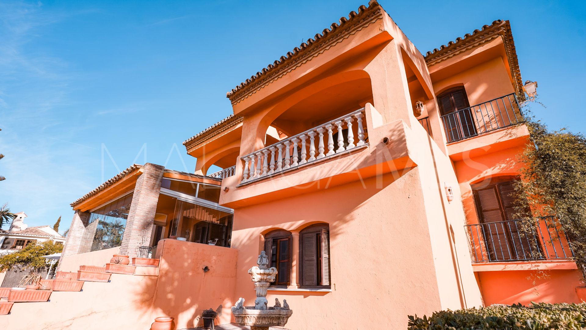 Villa a la venta de 5 bedrooms in Seghers