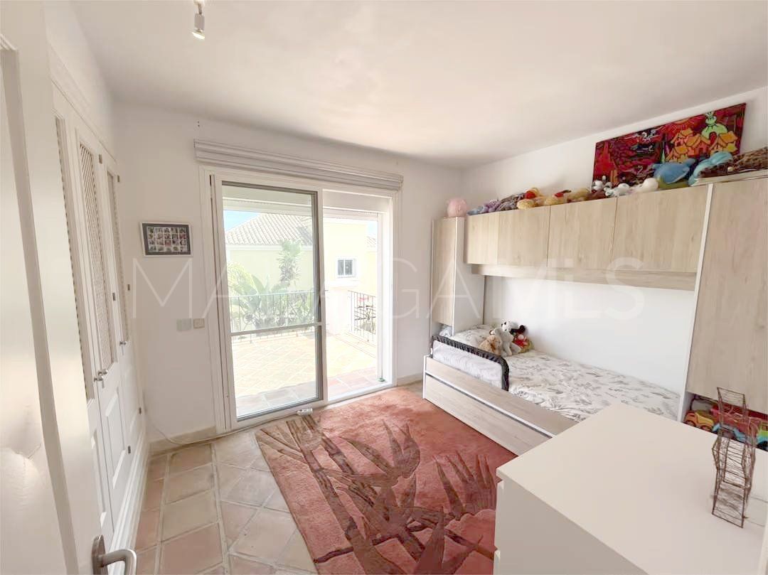 For sale La Duquesa Golf 4 bedrooms villa