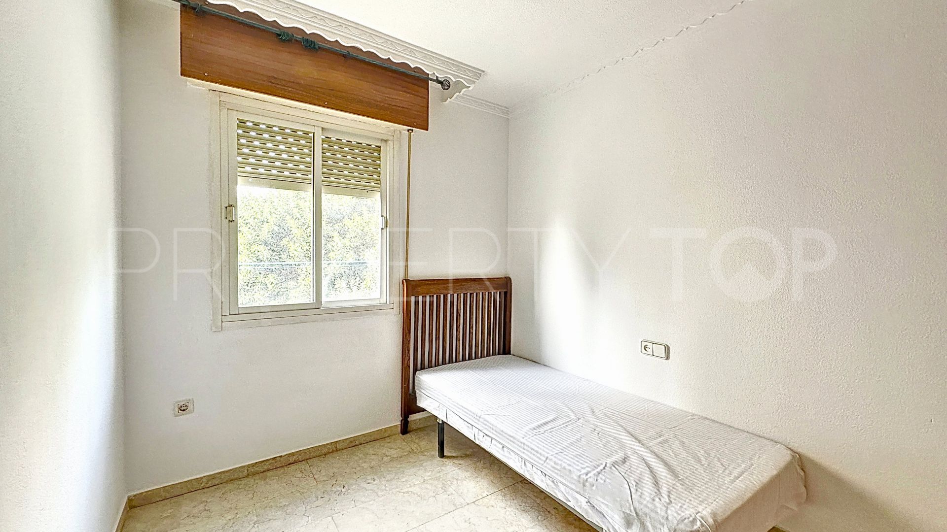 Apartamento en venta en Estepona Casco Antiguo con 2 dormitorios
