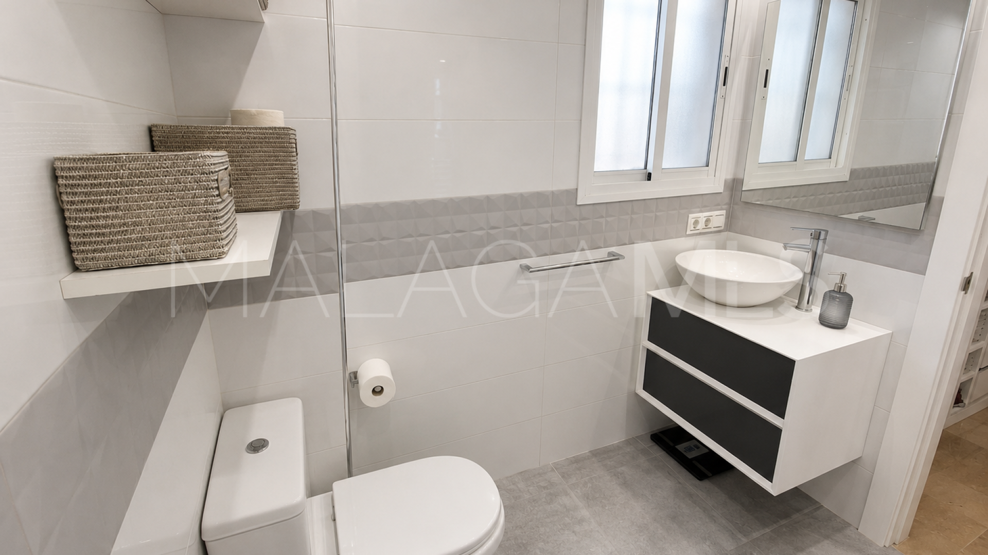 Buy atico duplex in Avda de Andalucia - Sierra de Estepona with 2 bedrooms