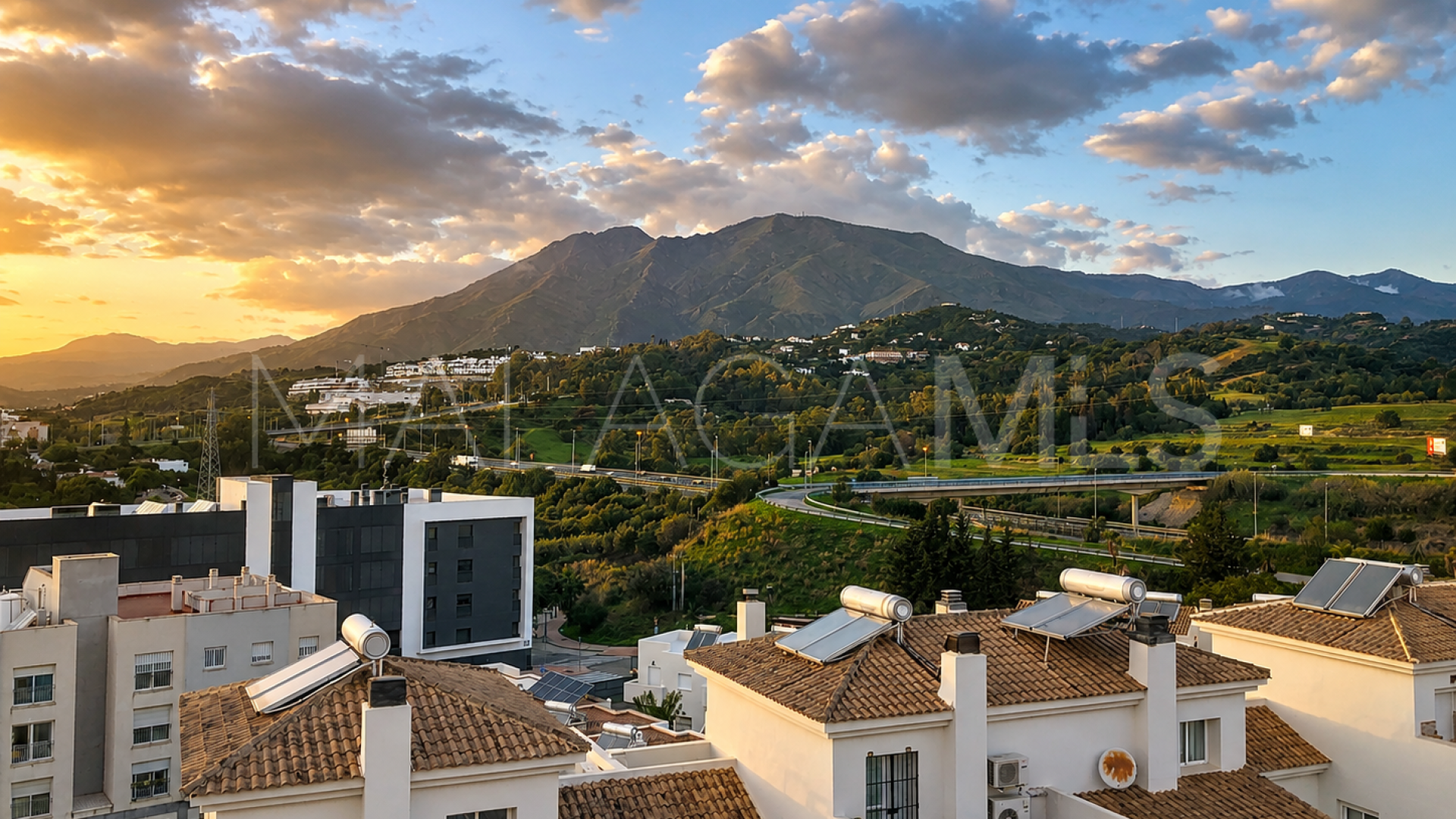 Buy atico duplex in Avda de Andalucia - Sierra de Estepona with 2 bedrooms