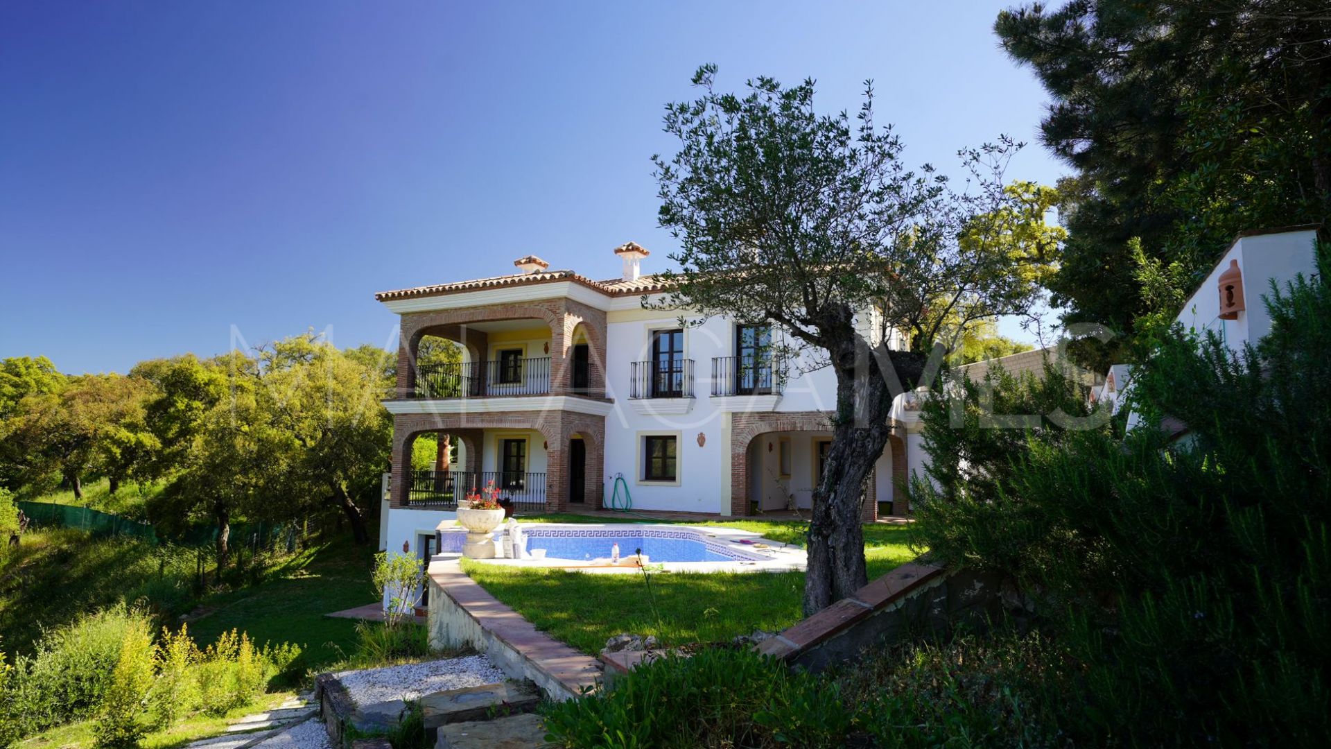 For sale Casares Montaña 5 bedrooms finca