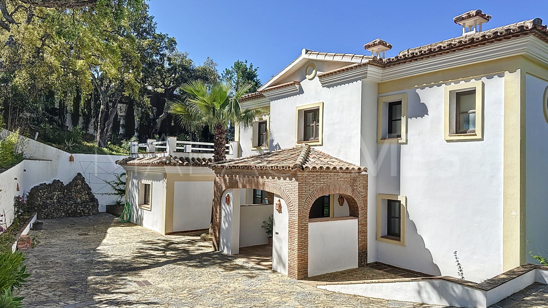 For sale Casares Montaña 5 bedrooms finca