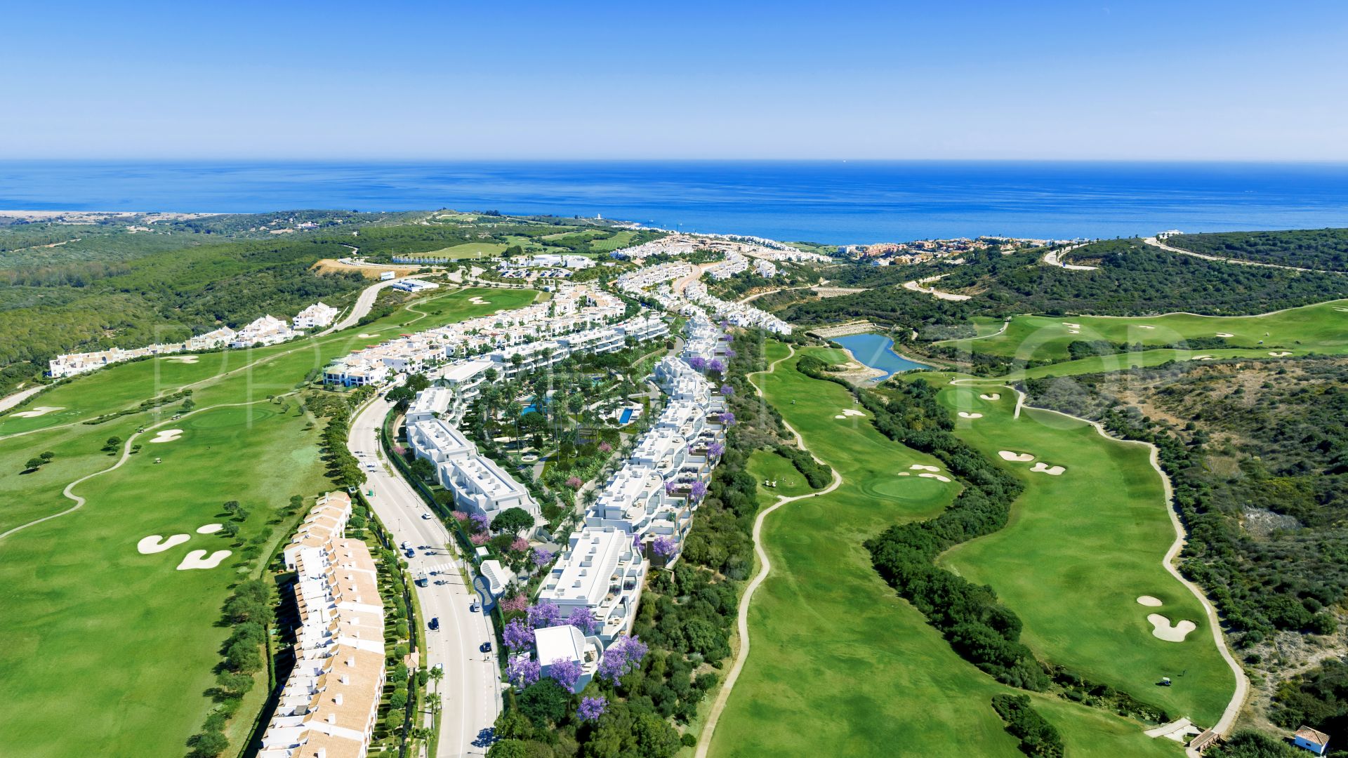 For sale penthouse in Alcaidesa Golf with 2 bedrooms
