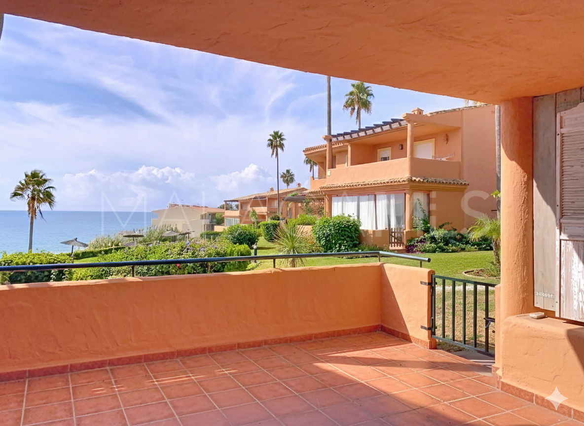 Buy town house in Bermuda Beach