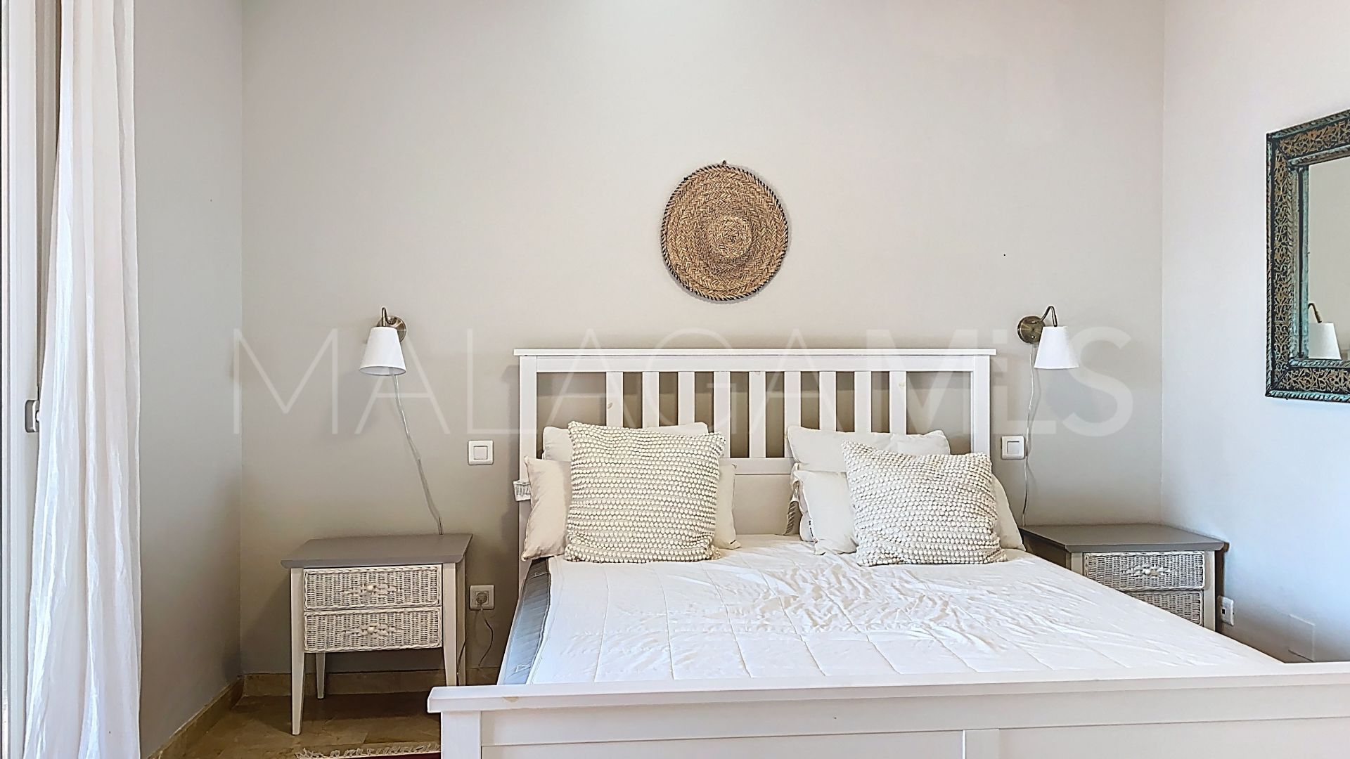 Buy town house in Bermuda Beach