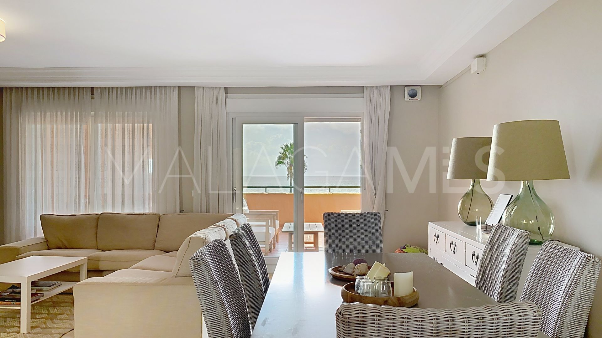 Buy town house in Bermuda Beach