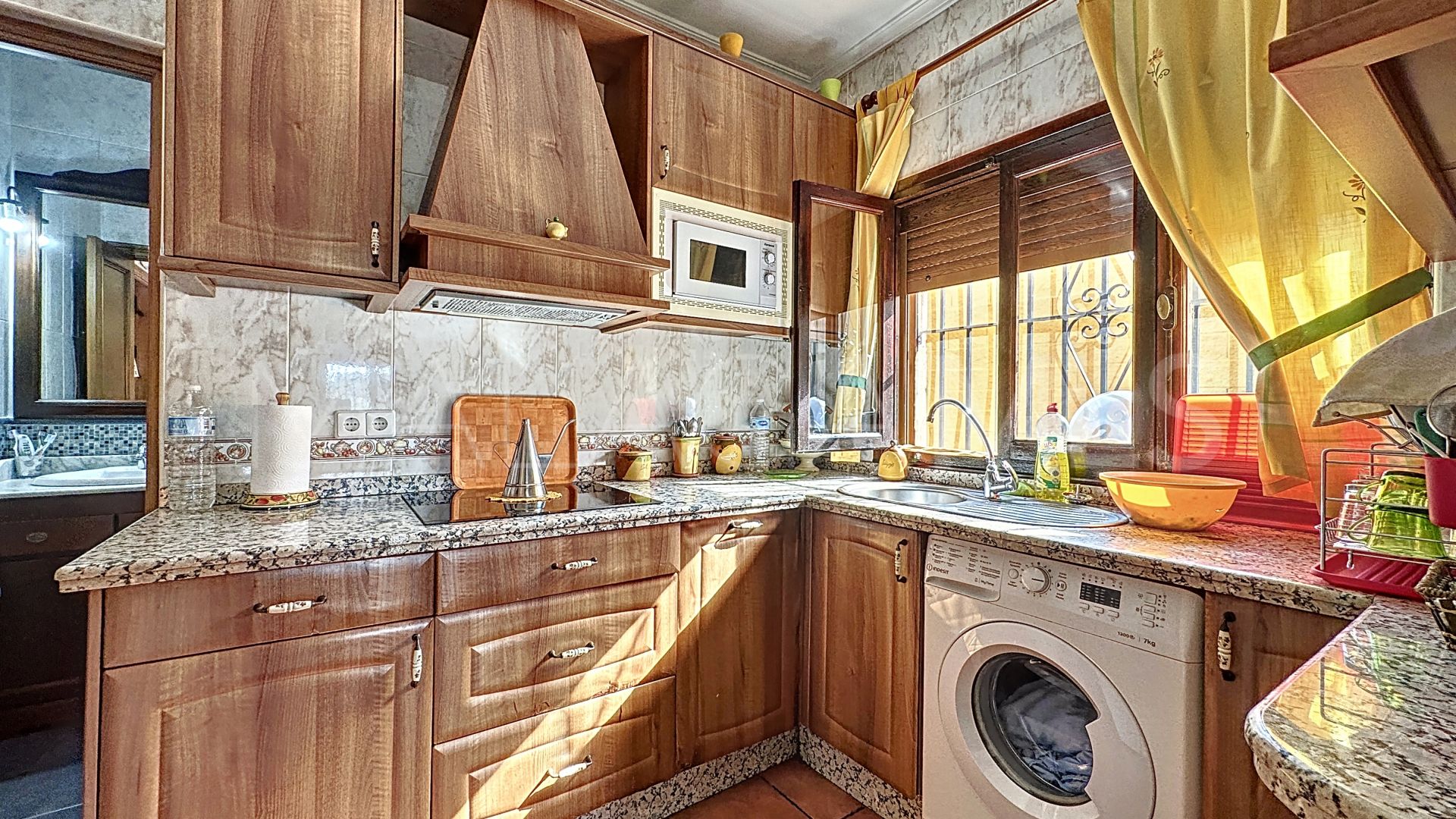Finca for sale in Estepona
