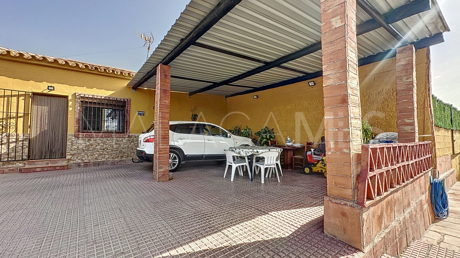 Finca for sale in Estepona