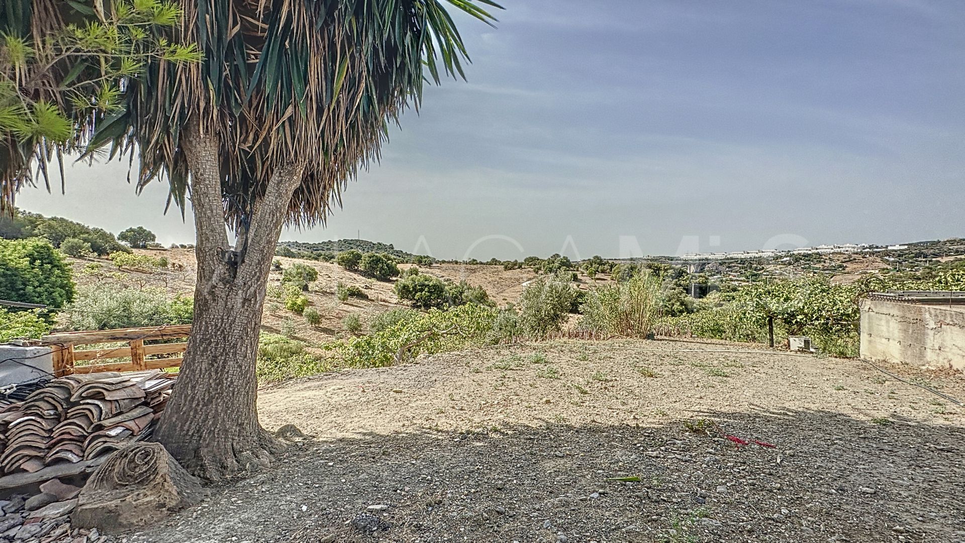 Finca for sale in Estepona