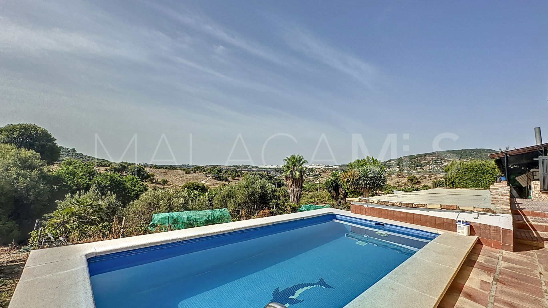Finca for sale in Estepona