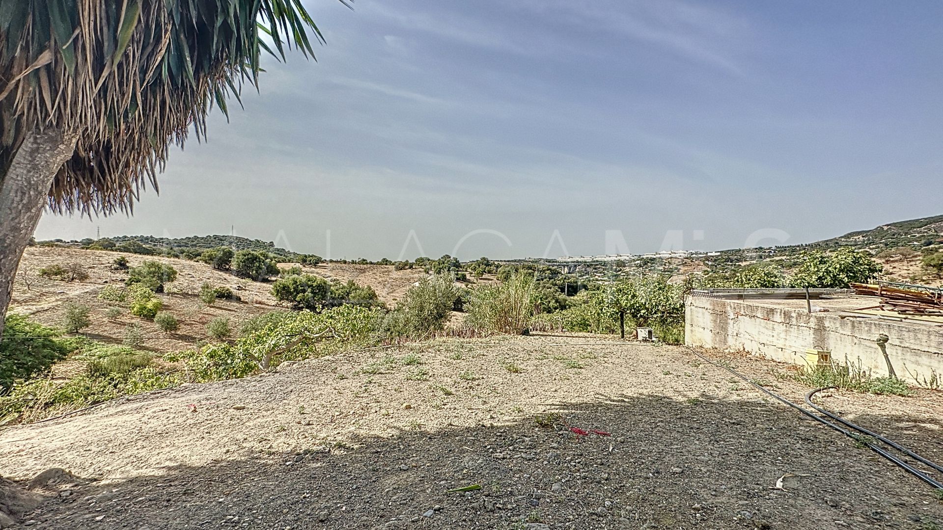 Finca for sale in Estepona