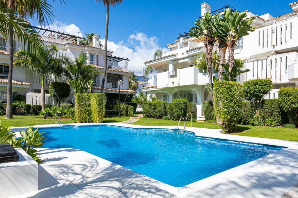 Lägenhet for sale in Los Naranjos de Marbella