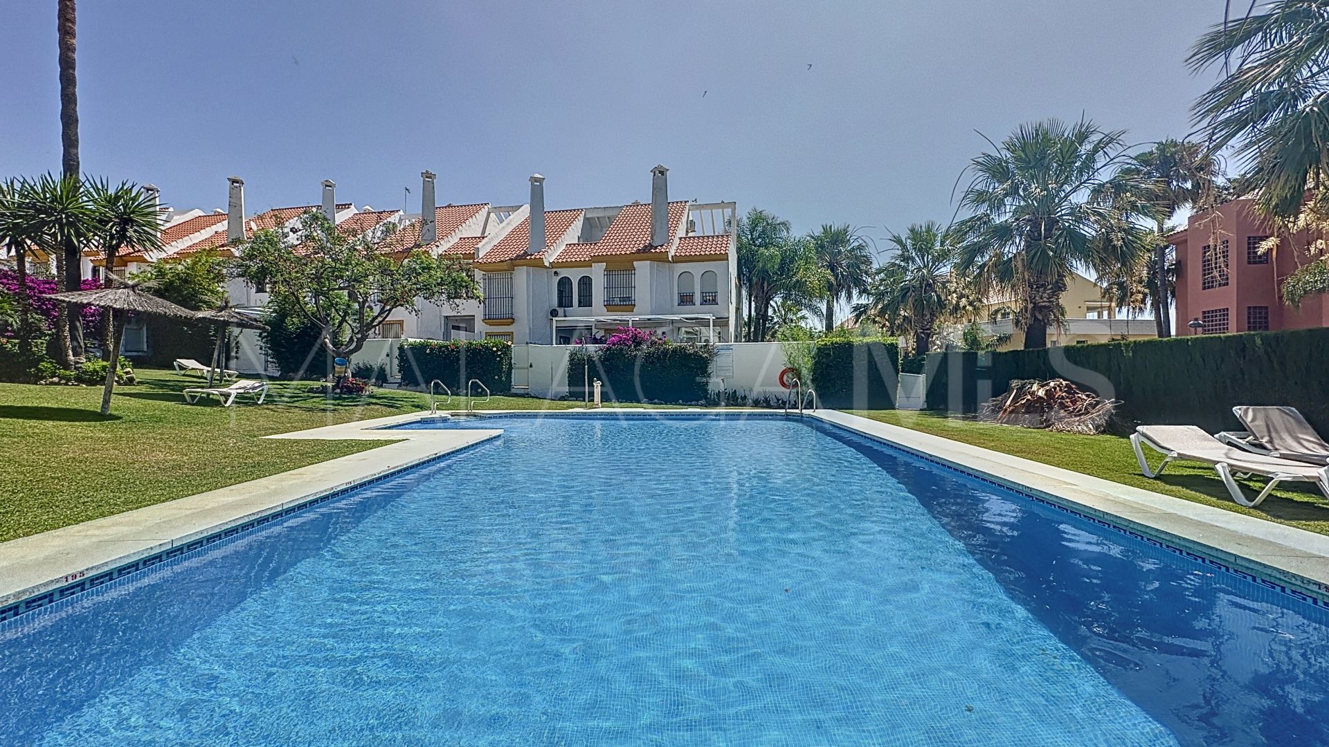 Se vende adosado de 4 bedrooms in Puerto Alto