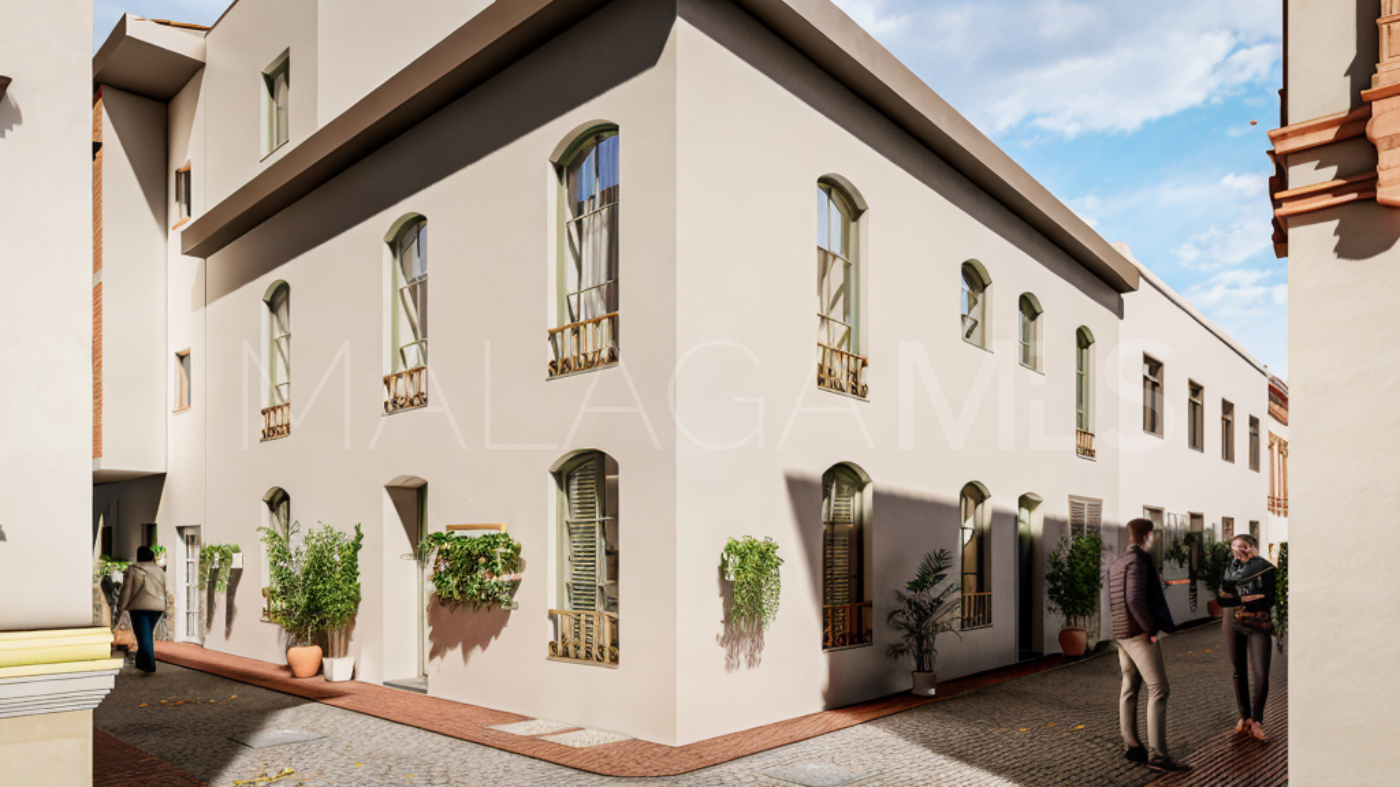 For sale town house in Estepona Old Town