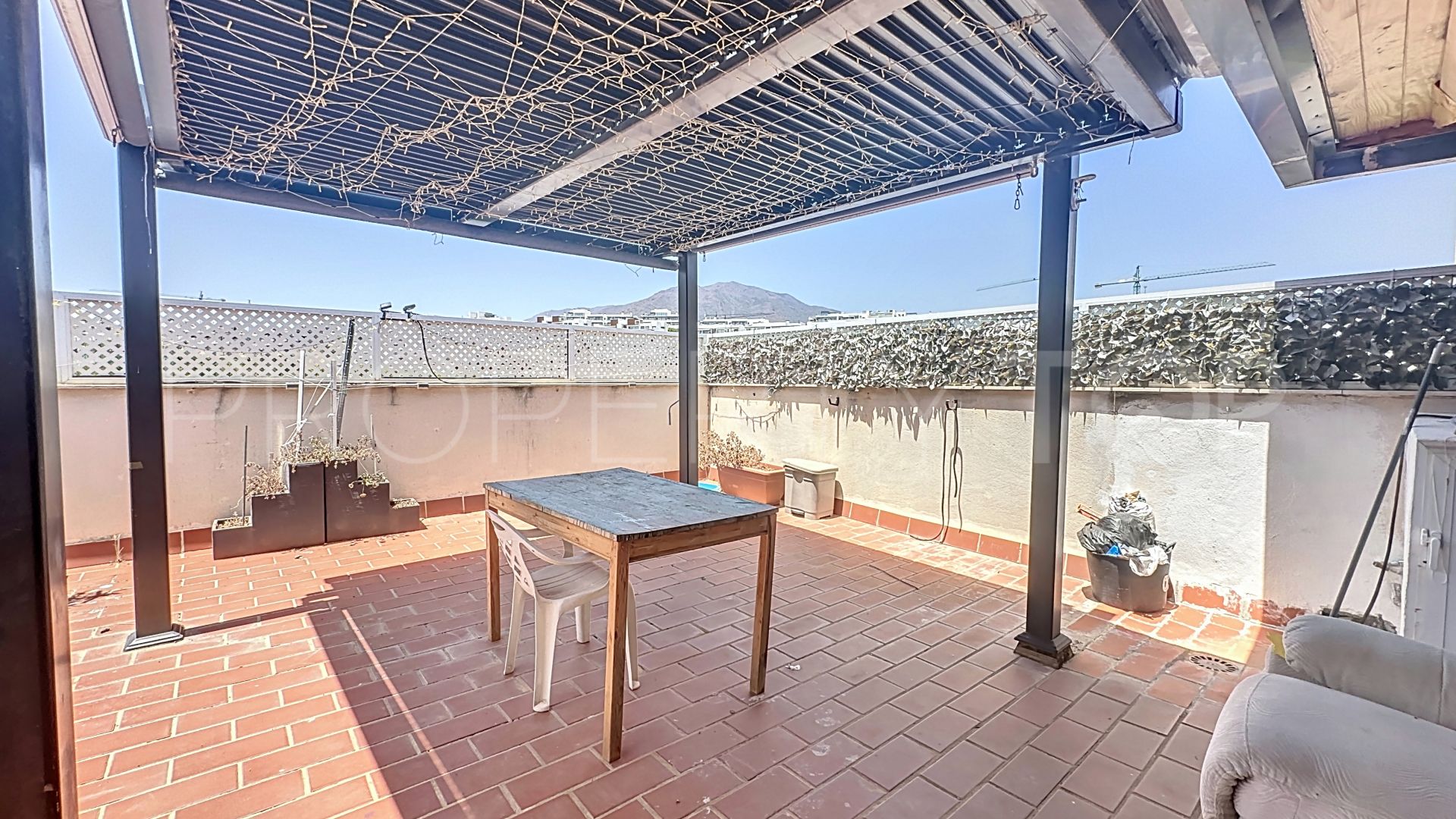 Estepona Puerto, atico con 4 dormitorios en venta