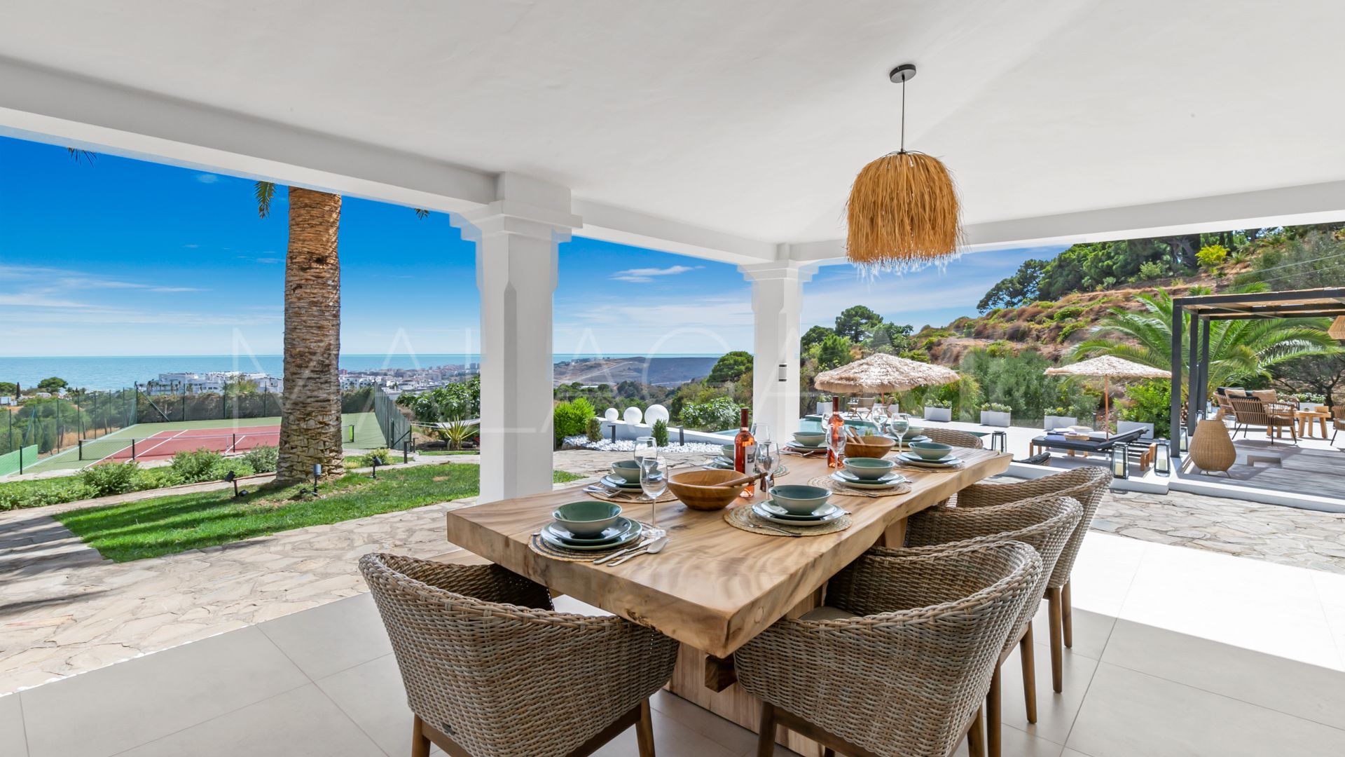 5 bedrooms villa for sale in Los Reales - Sierra Estepona