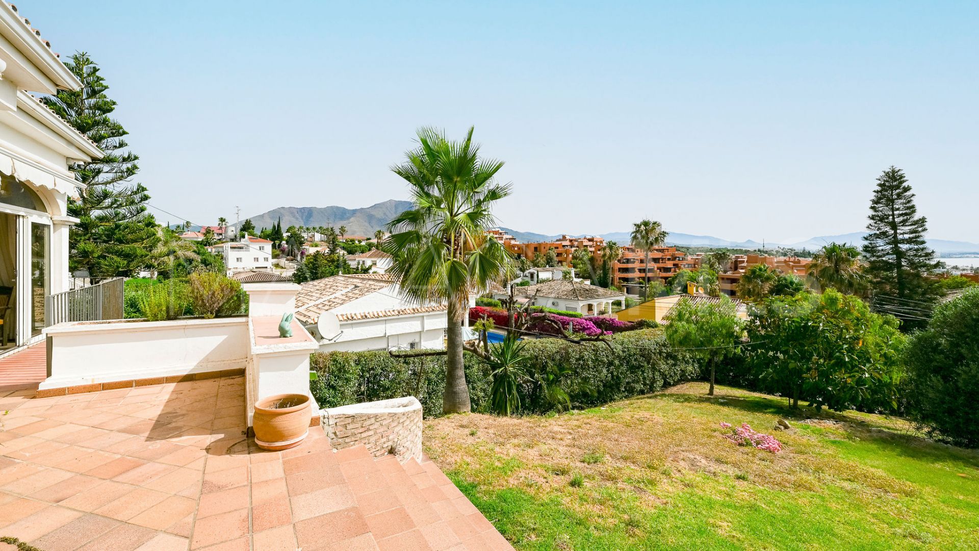 Buenas Noches 5 bedrooms villa for sale