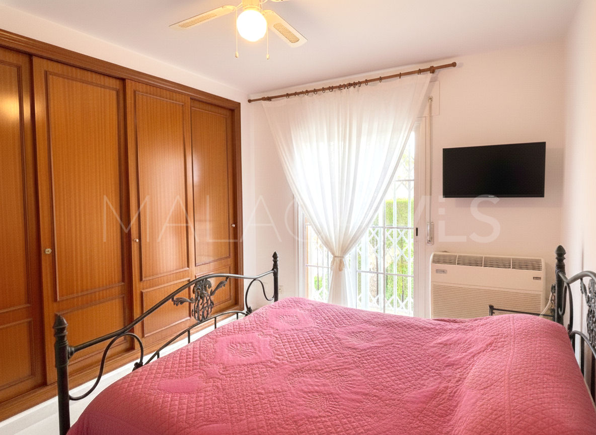 Hus i byn for sale in Atalaya