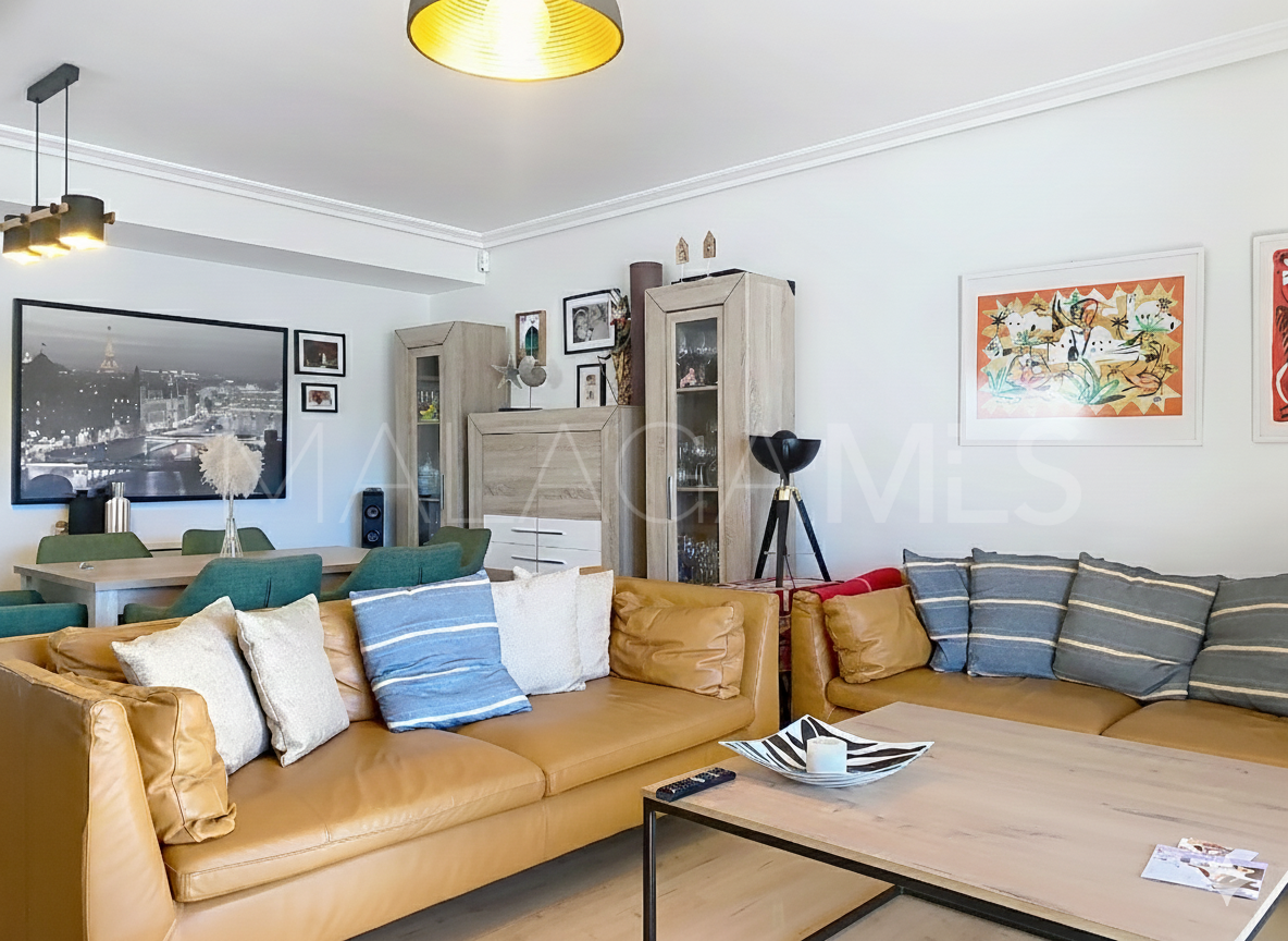 Semi detached house for sale in Estepona Golf