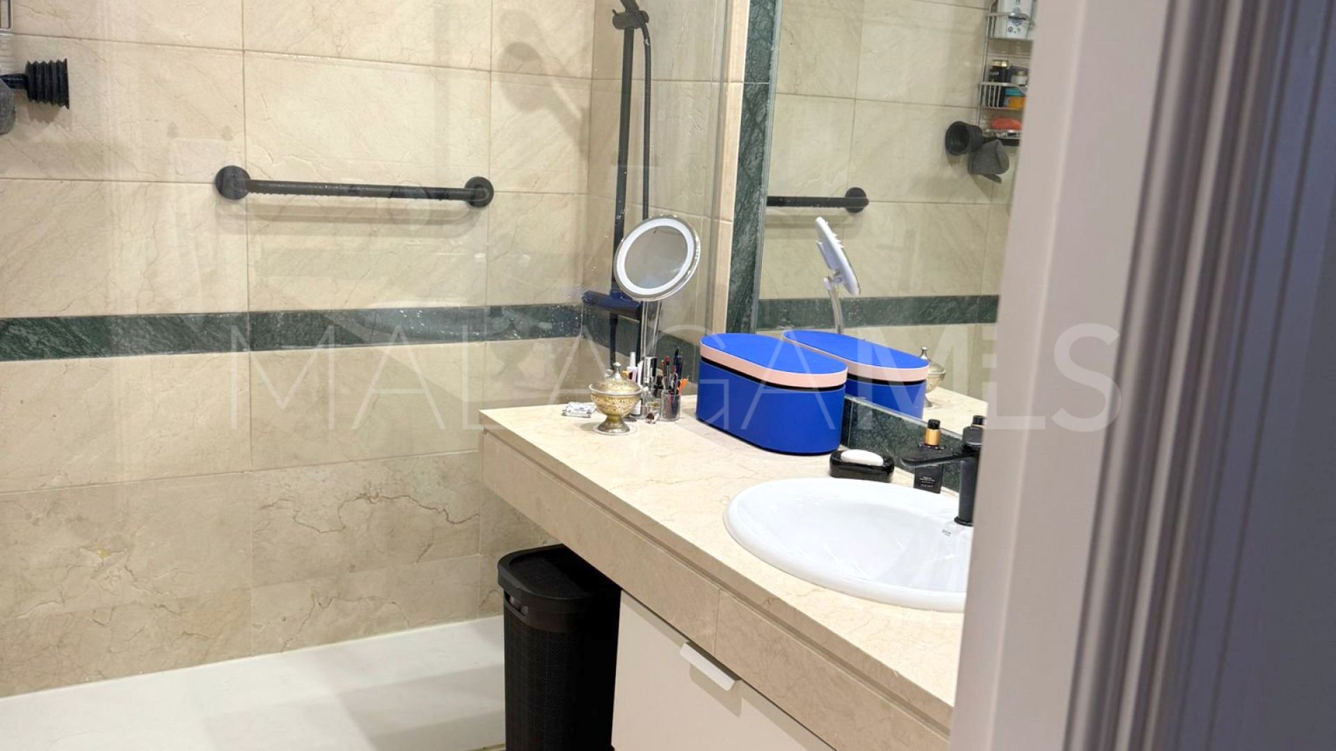 Parhus for sale in Estepona Golf