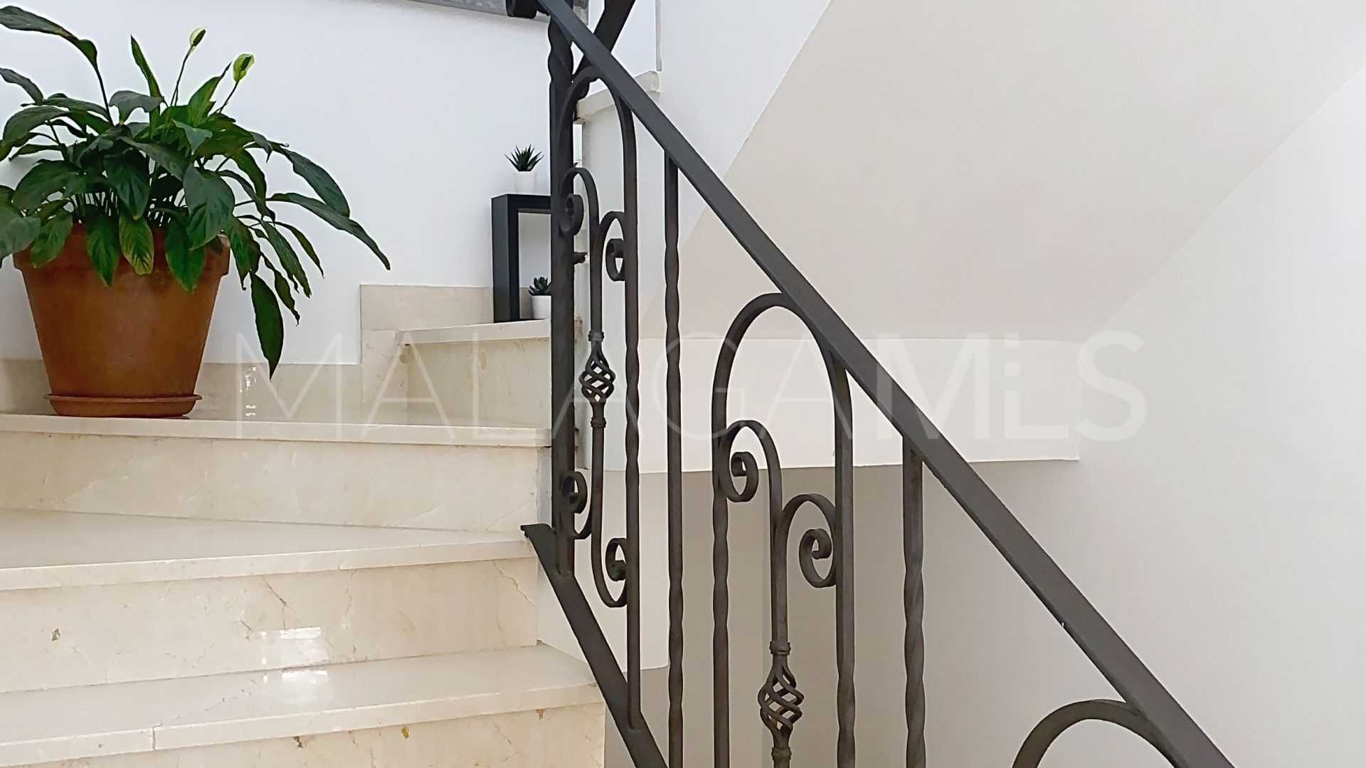 Semi detached house for sale in Estepona Golf