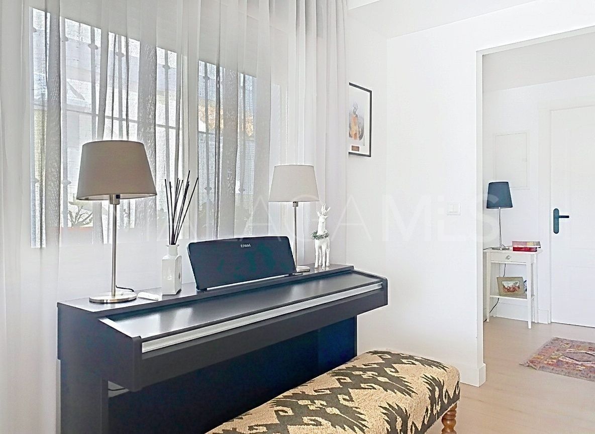 Semi detached house for sale in Estepona Golf