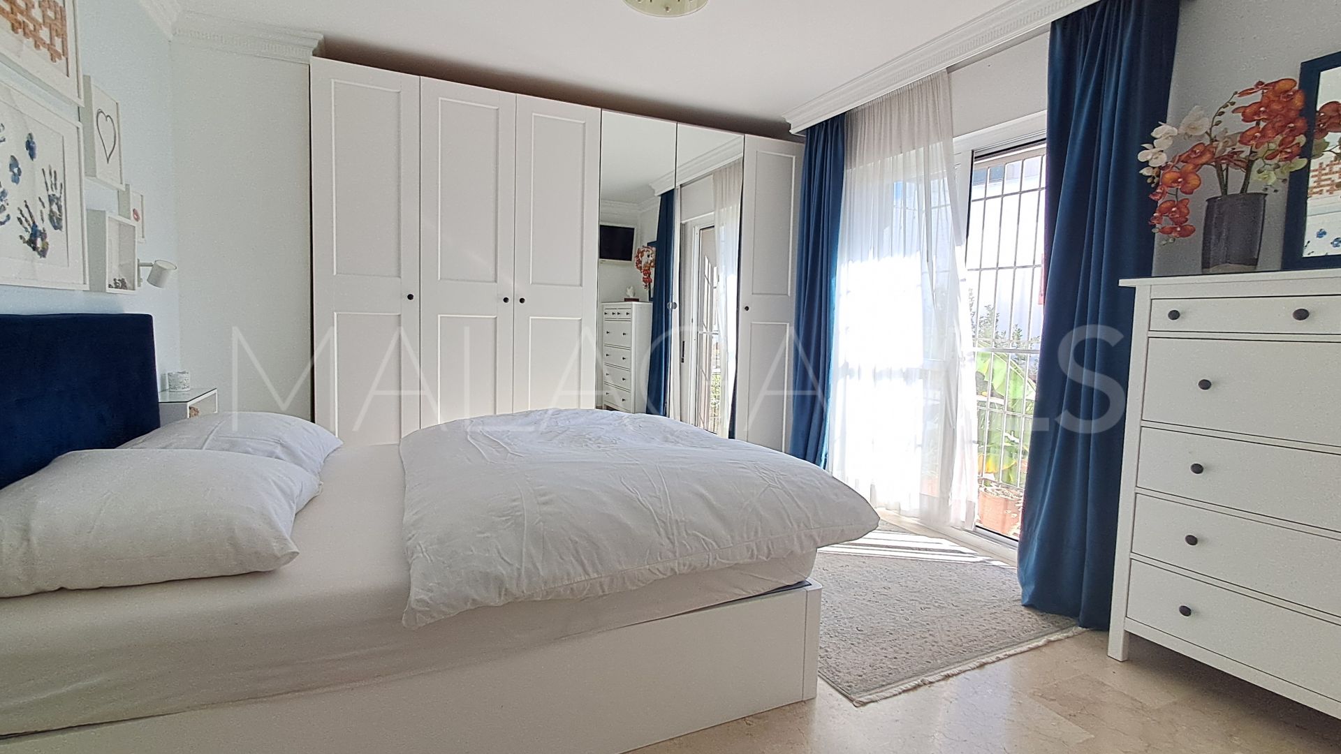 Maison jumelée for sale in Avda de Andalucia - Sierra de Estepona