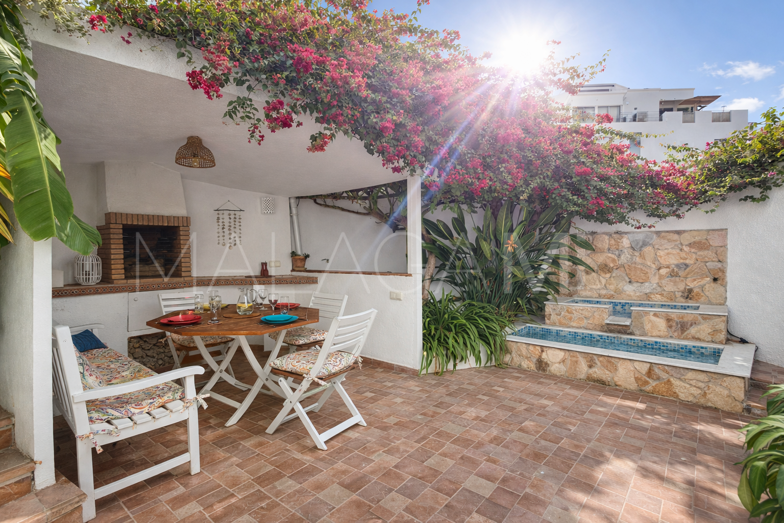 Doppelhaushälfte for sale in Avda de Andalucia - Sierra de Estepona