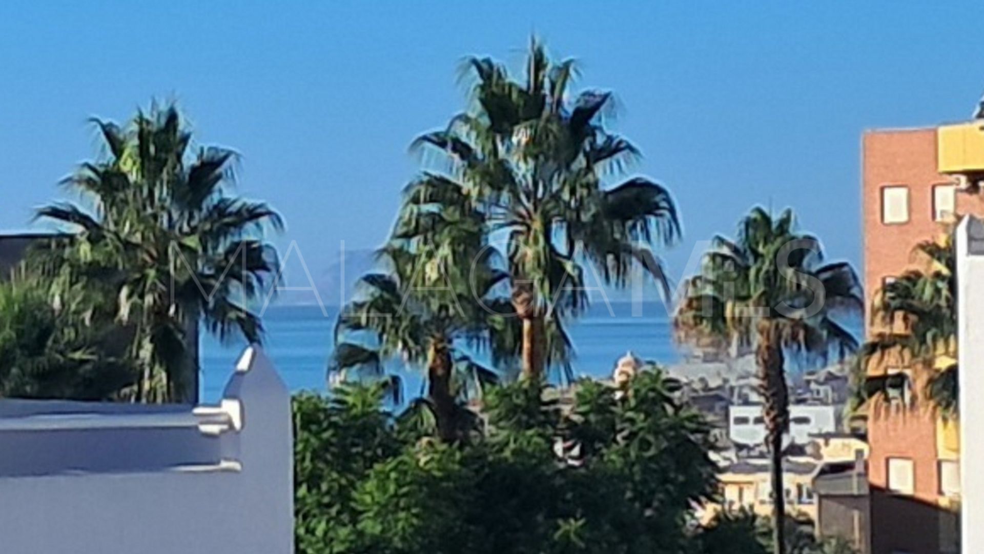 Maison jumelée for sale in Avda de Andalucia - Sierra de Estepona