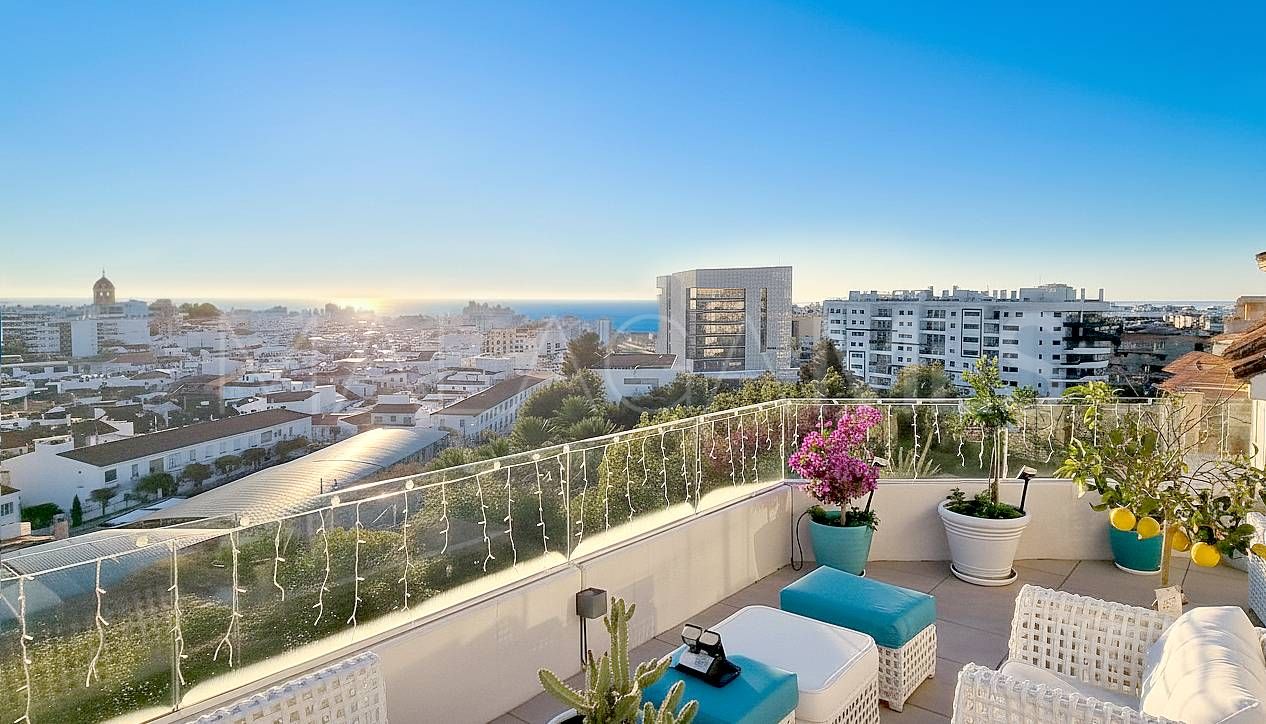 Takvåning for sale in Estepona Centre