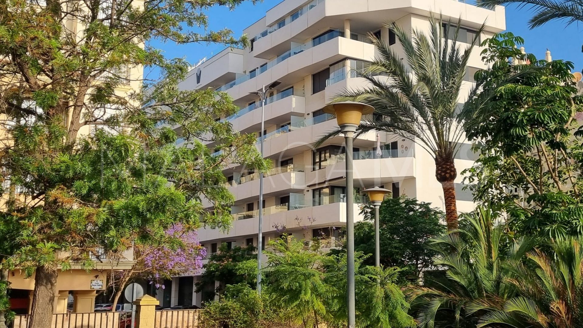 Takvåning for sale in Estepona Centre