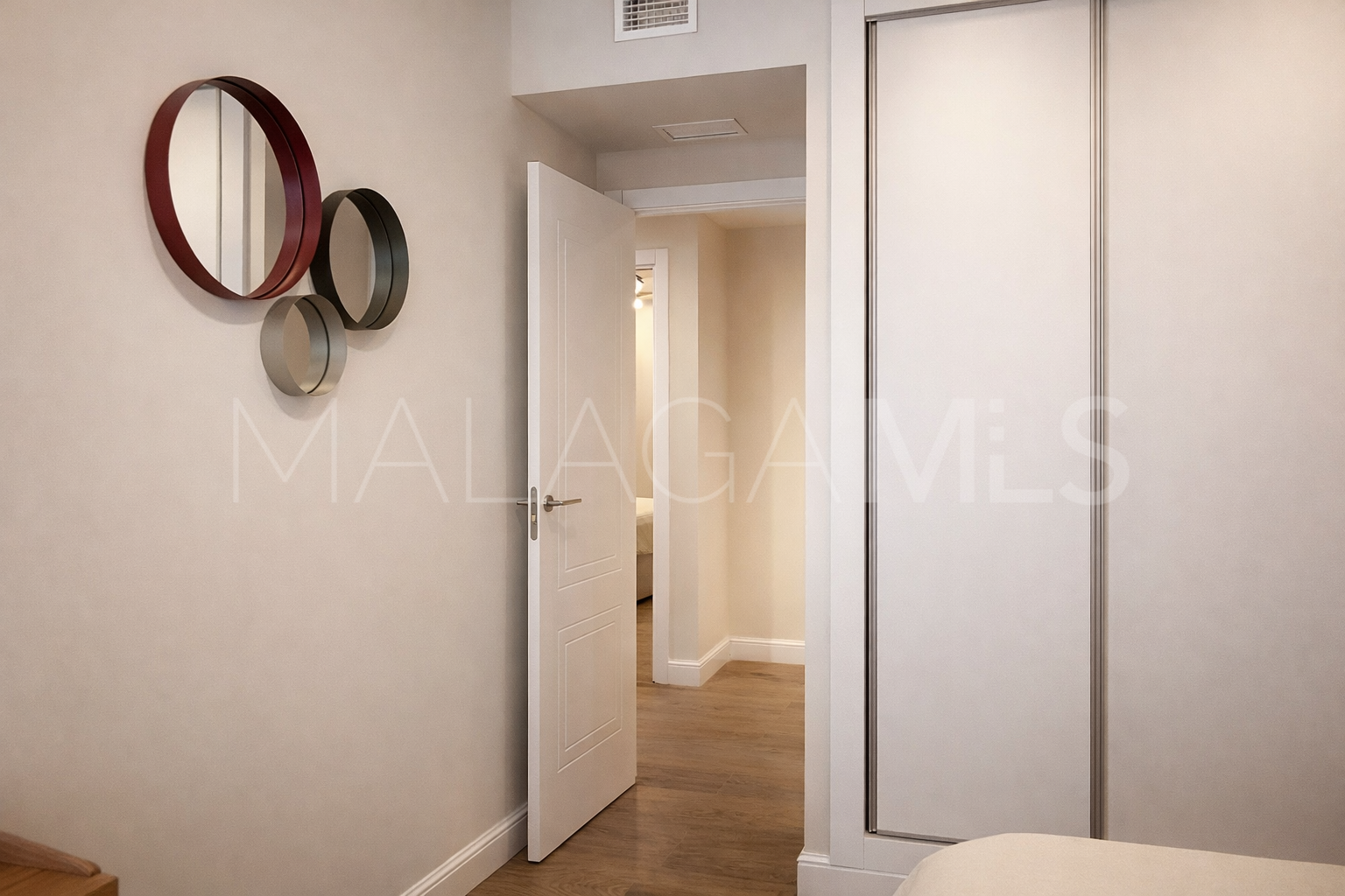 Buy Estepona Puerto 3 bedrooms ground floor apartment