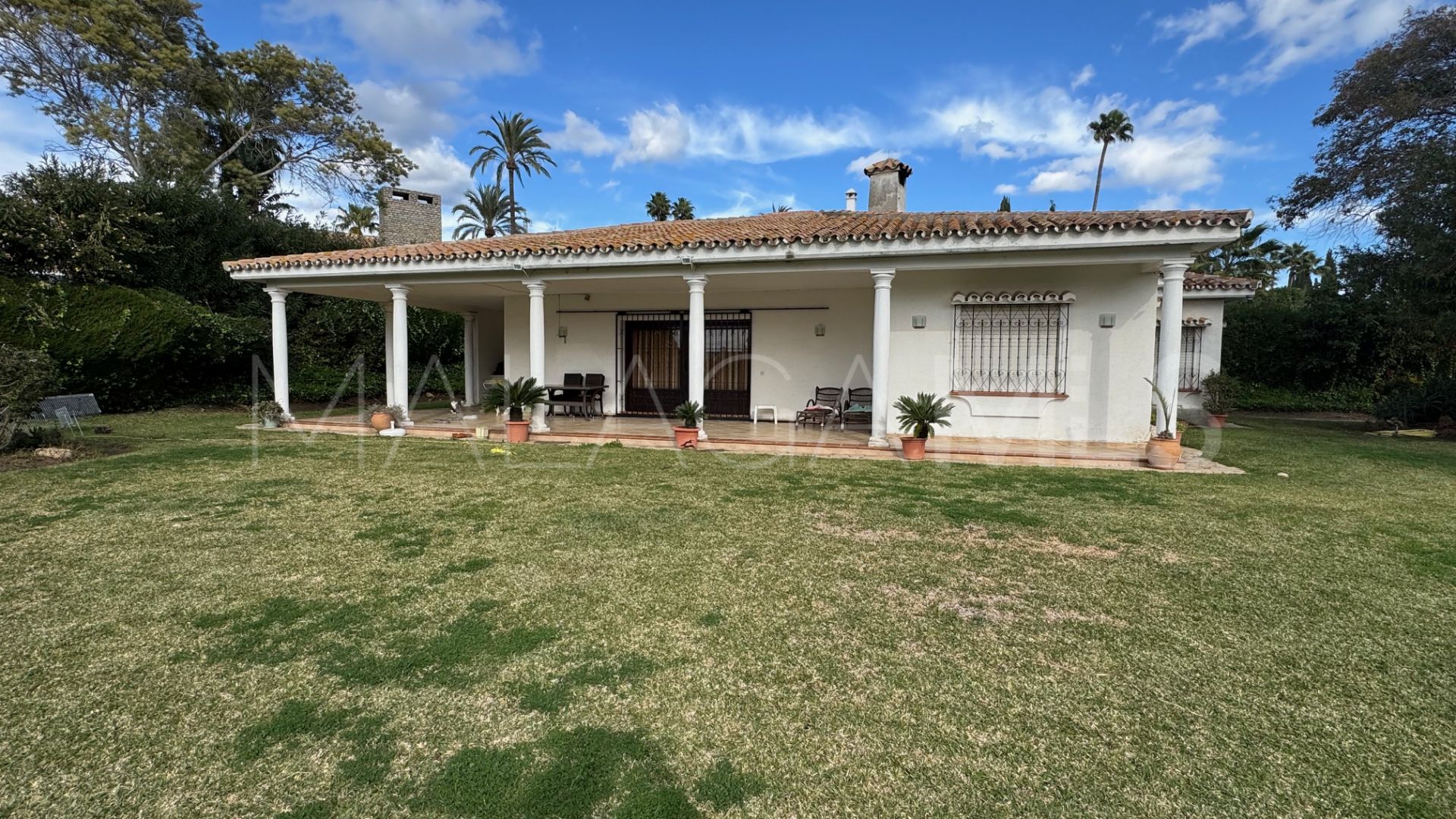 Villa for sale in Paraiso Medio
