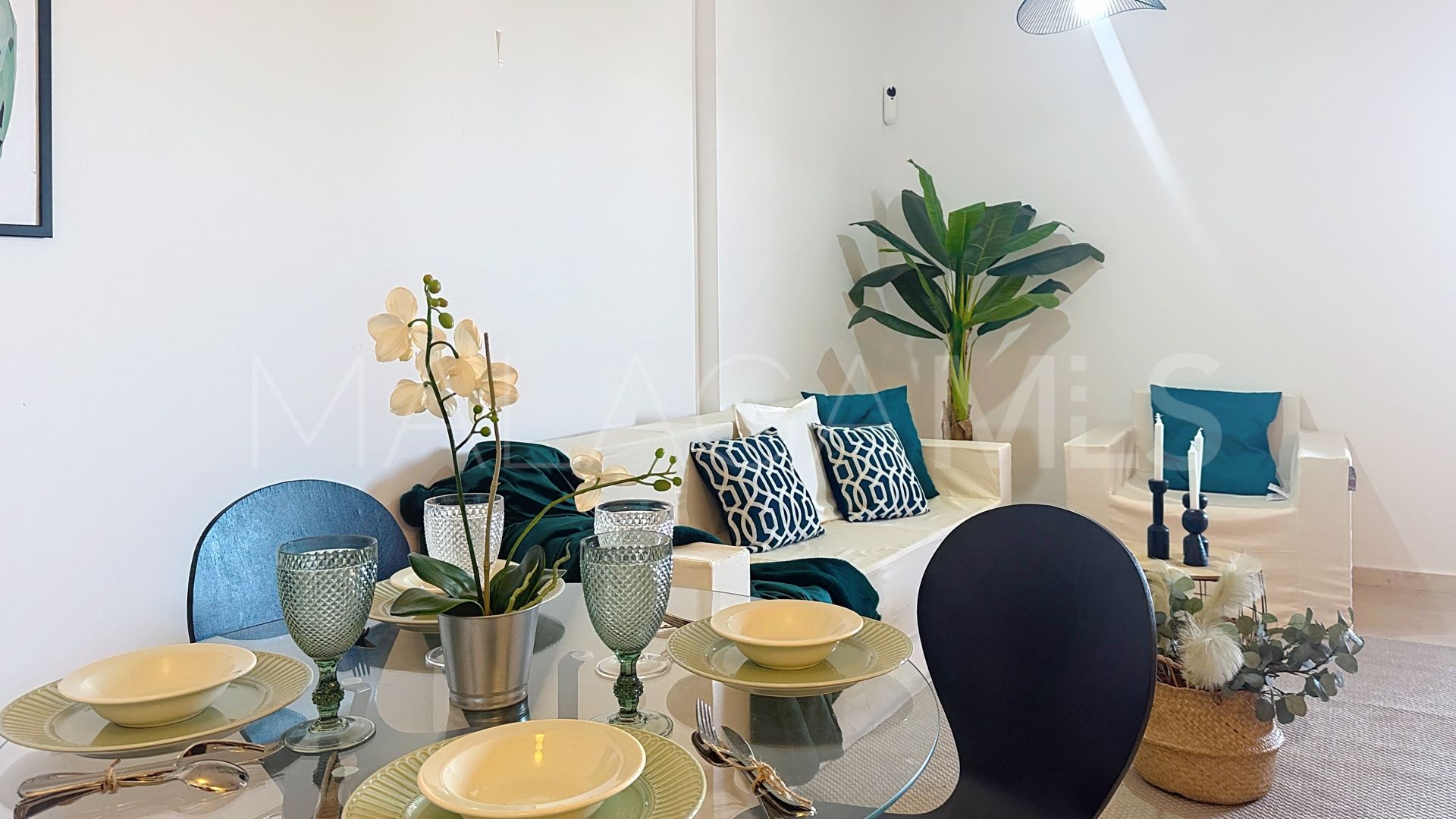 Apartamento for sale with 2 bedrooms in Estepona Puerto