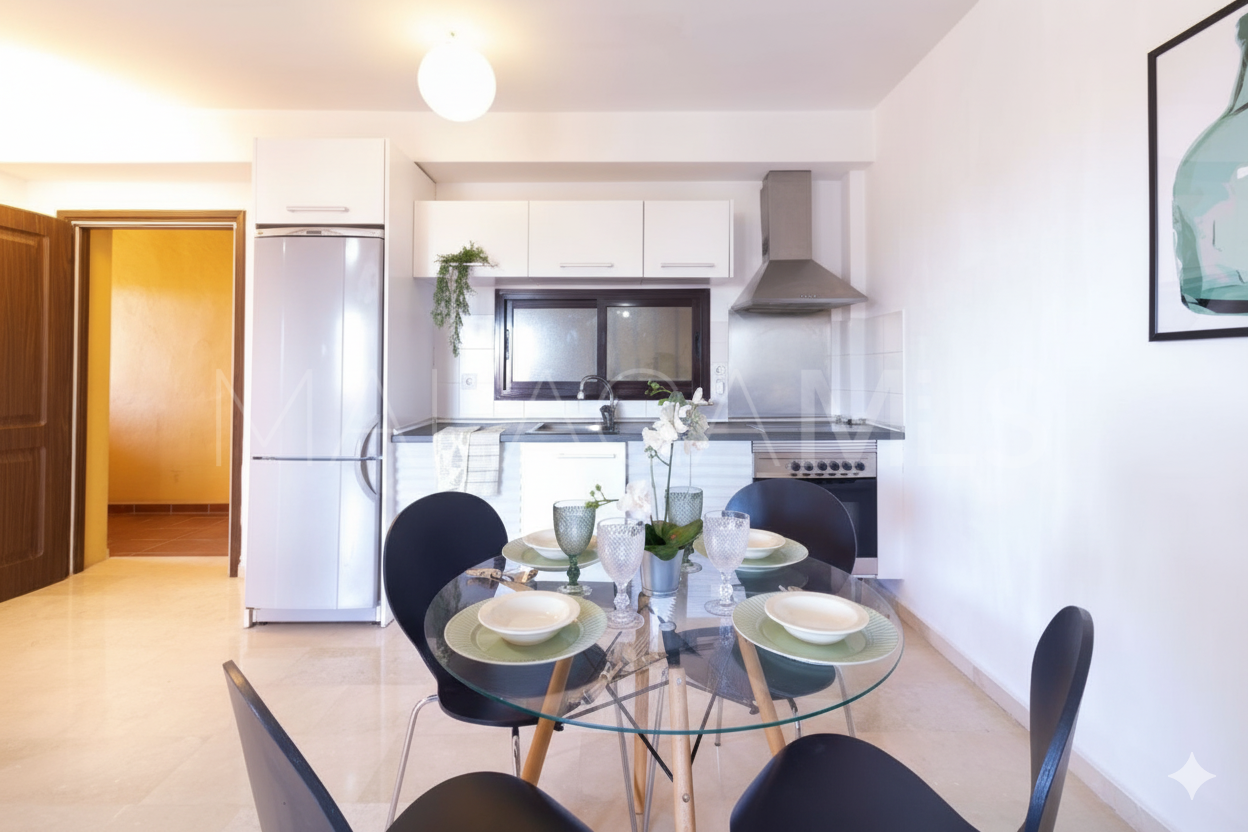 Apartamento for sale with 2 bedrooms in Estepona Puerto