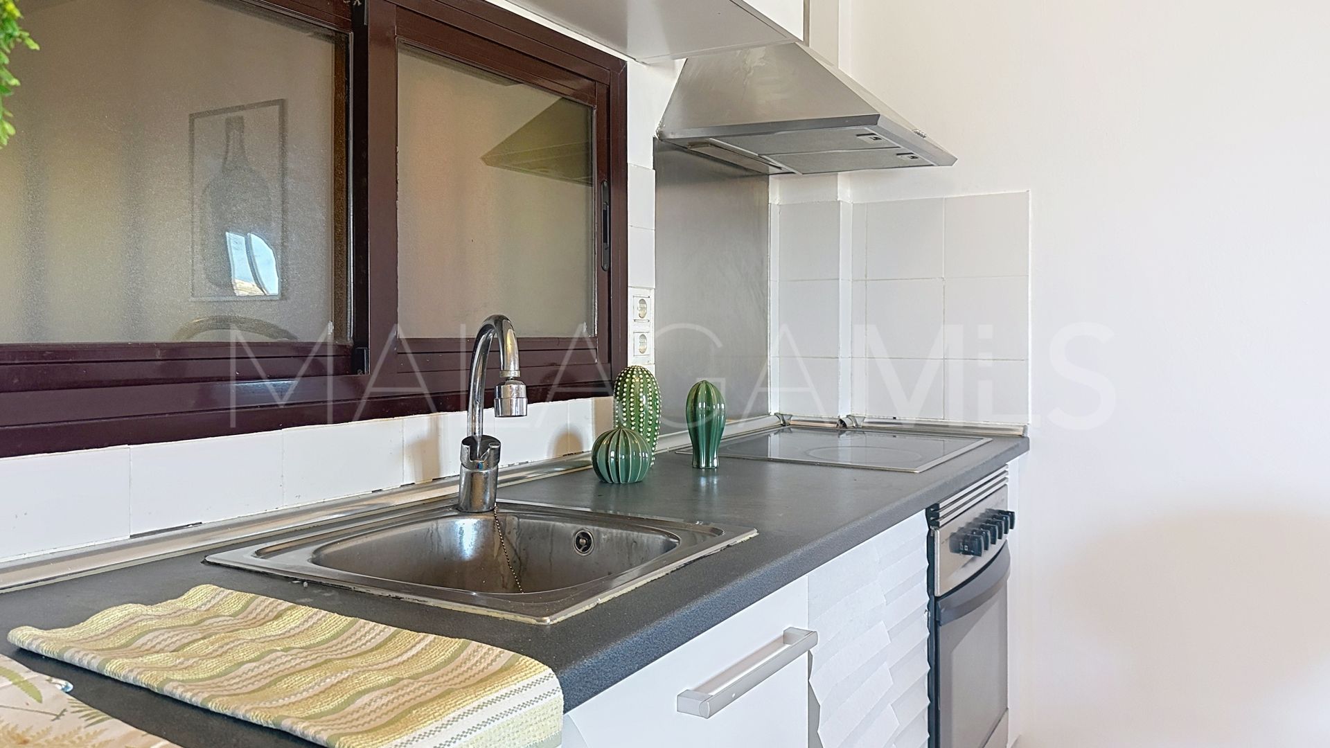 Apartamento for sale with 2 bedrooms in Estepona Puerto