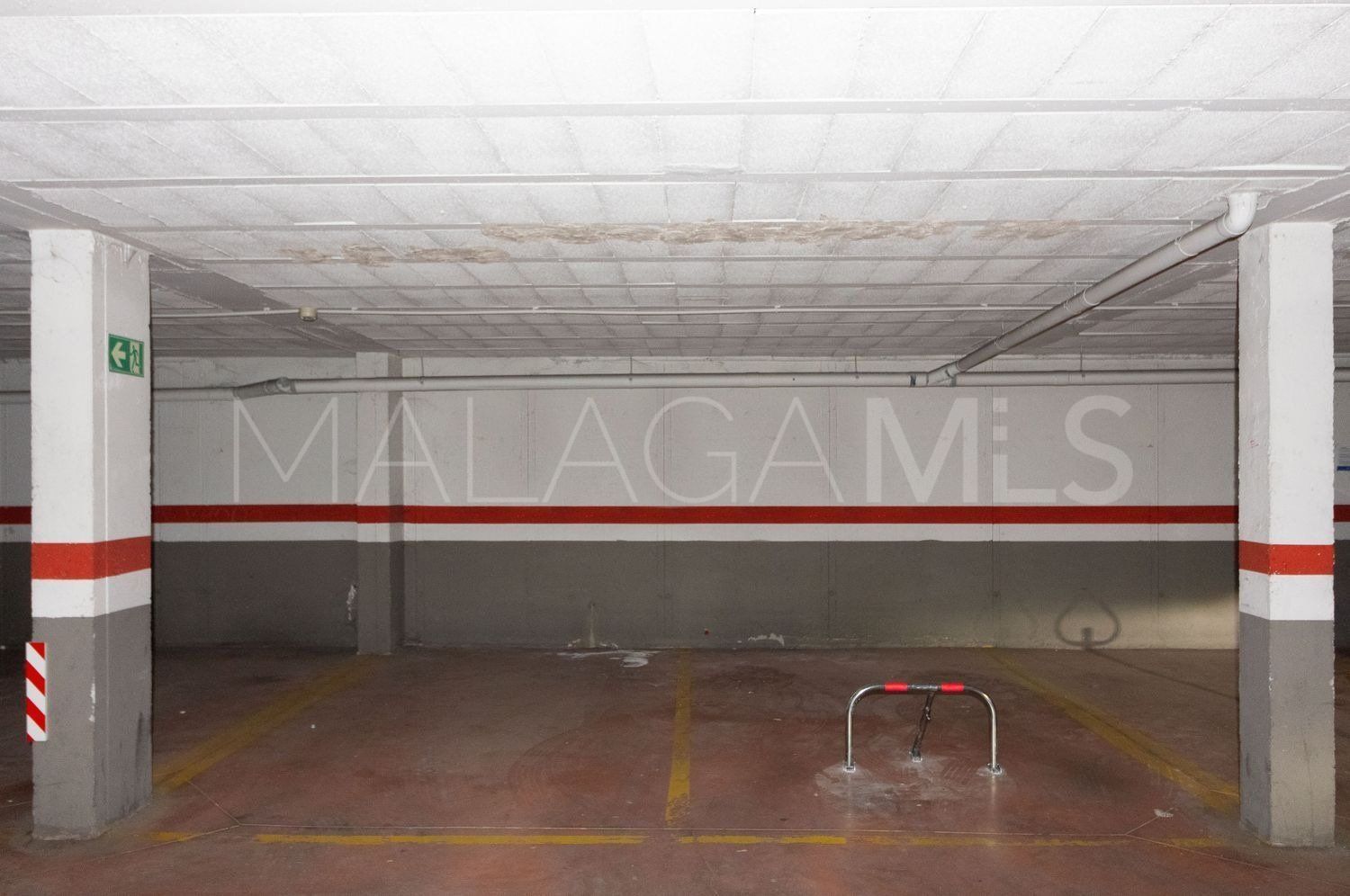 Apartamento for sale with 2 bedrooms in Estepona Puerto