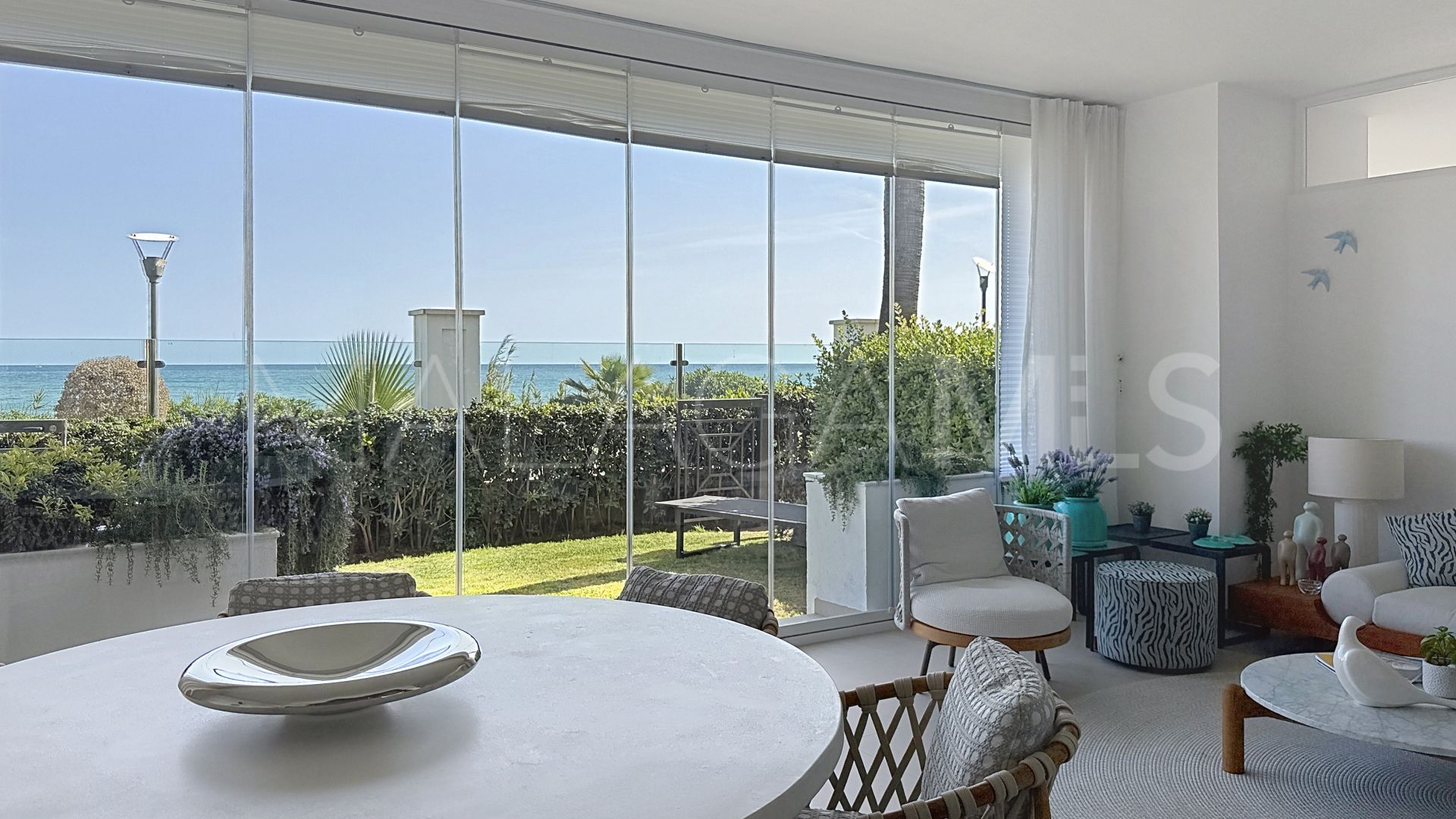 For sale 2 bedrooms ground floor apartment in Doncella Beach