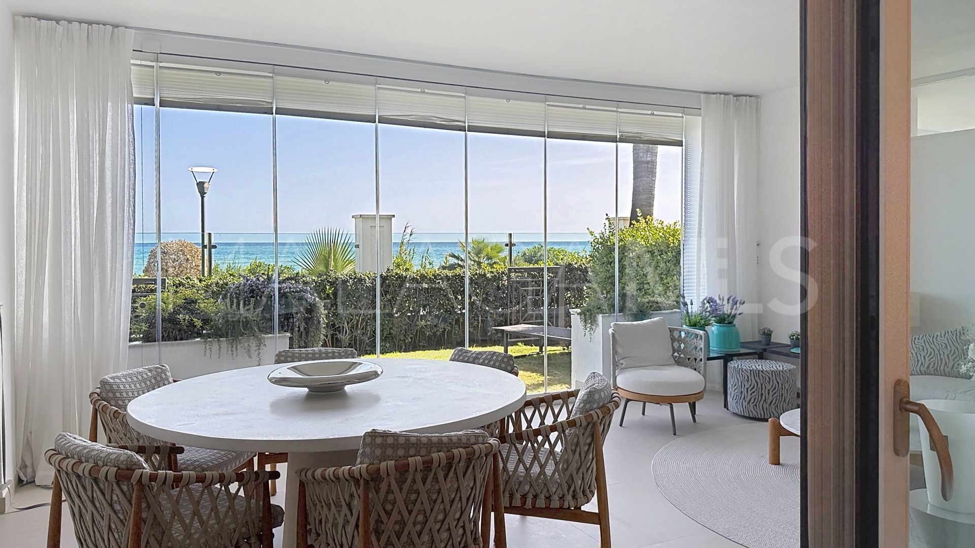 For sale 2 bedrooms ground floor apartment in Doncella Beach