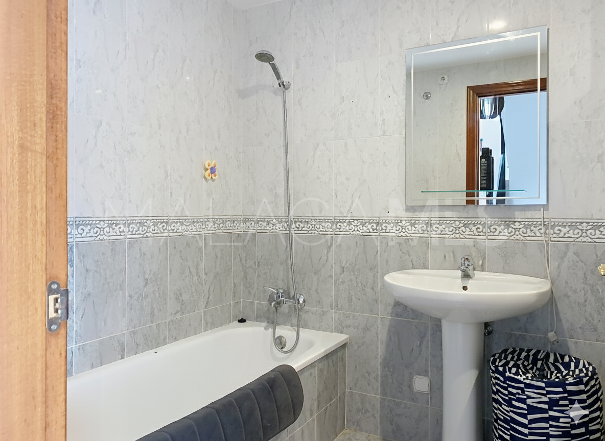 Maison de ville for sale in Atalaya Golf