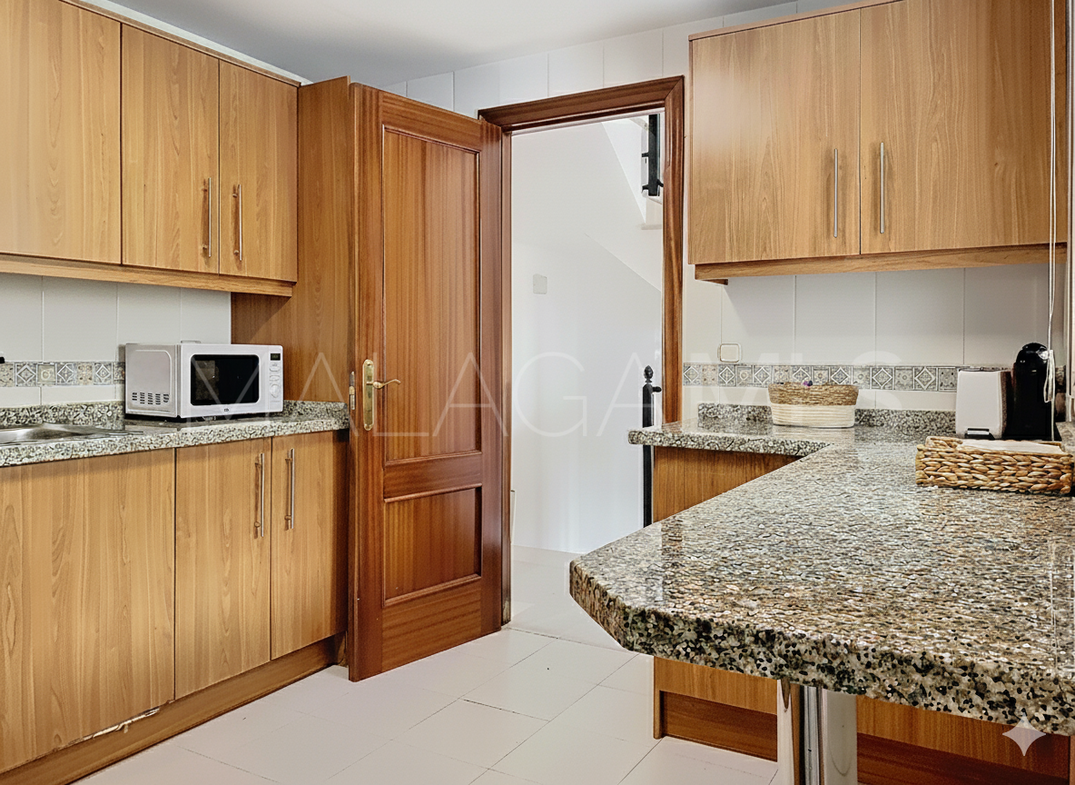 Maison de ville for sale in Atalaya Golf