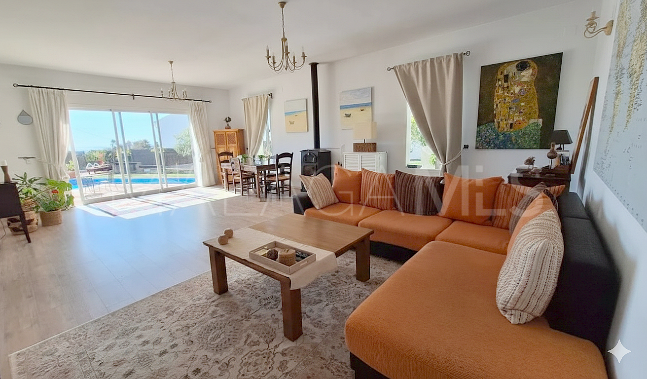 Villa for sale in Estepona Ouest