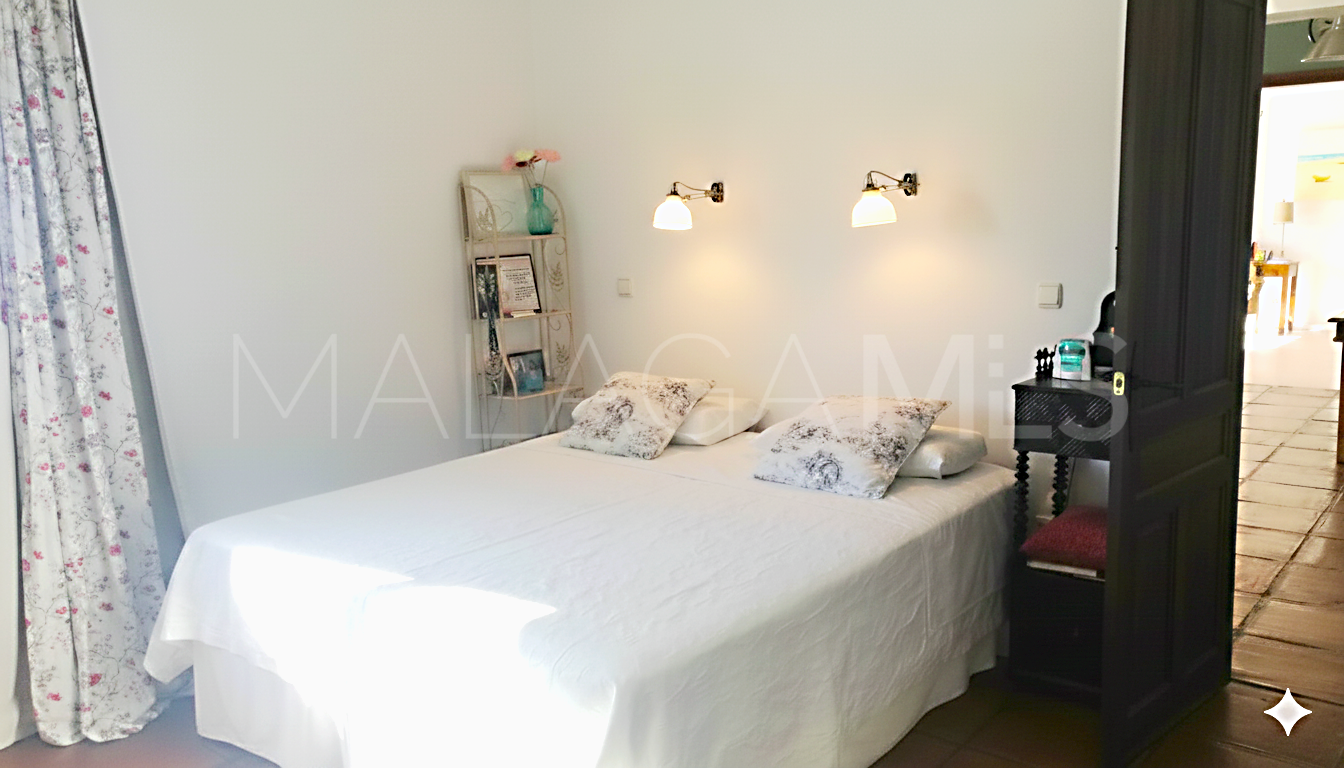Villa for sale in Estepona Ouest