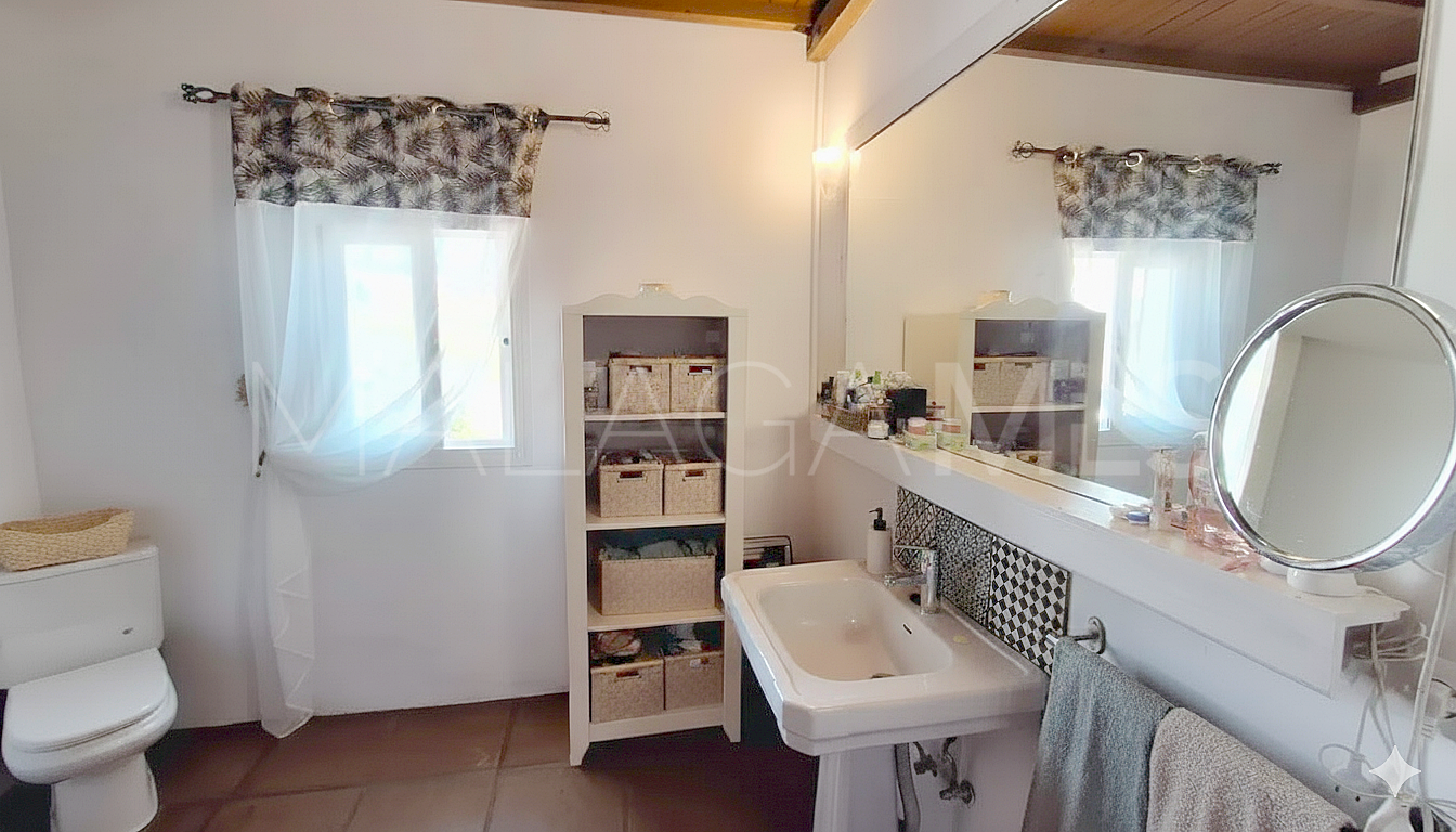 Villa for sale in Estepona Ouest