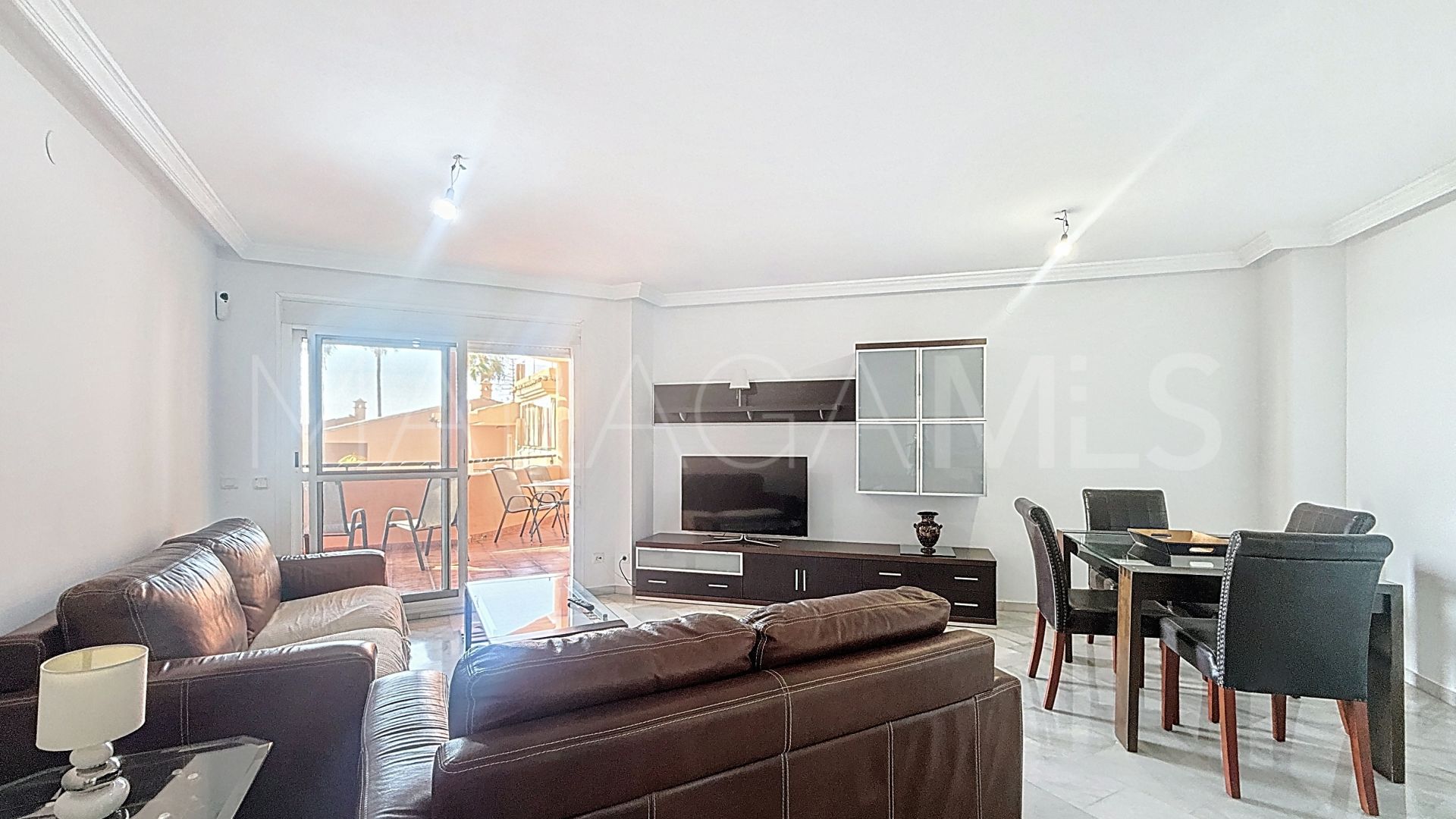 For sale apartment in Bermuda Beach