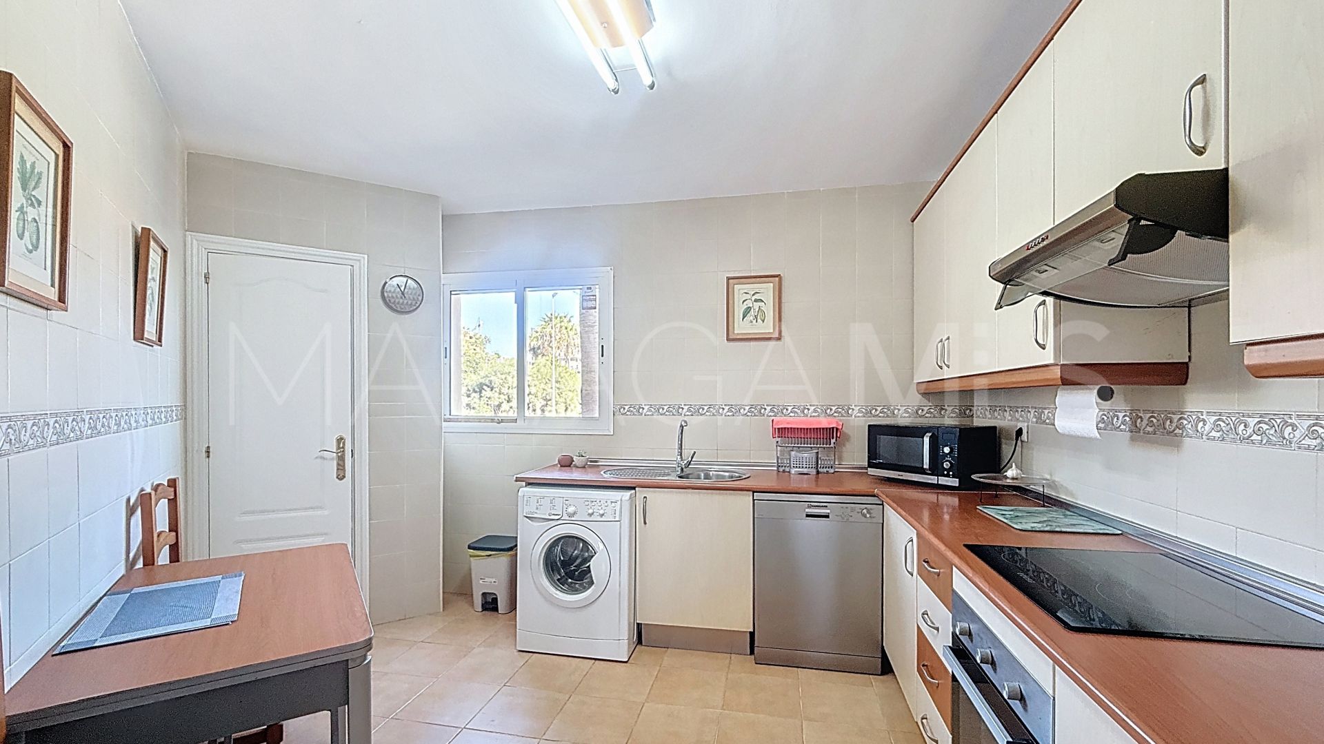 For sale apartment in Bermuda Beach