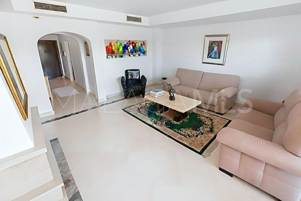 Maison de ville for sale in Azata Golf